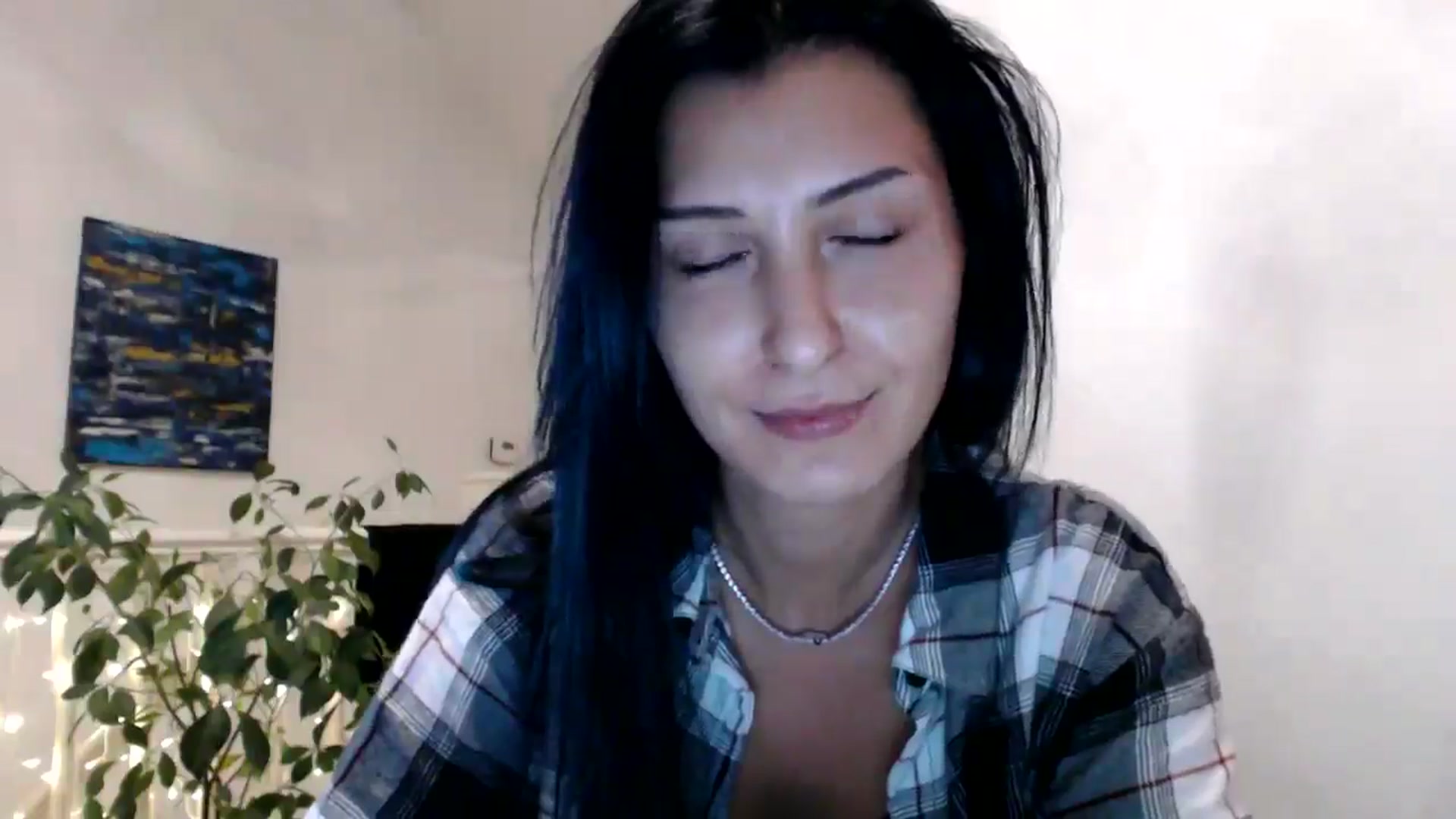 Gallery image thumbnail from MissLeanne's myfreecams stream on, 08/19/2025, 19:55 image 17 of 20