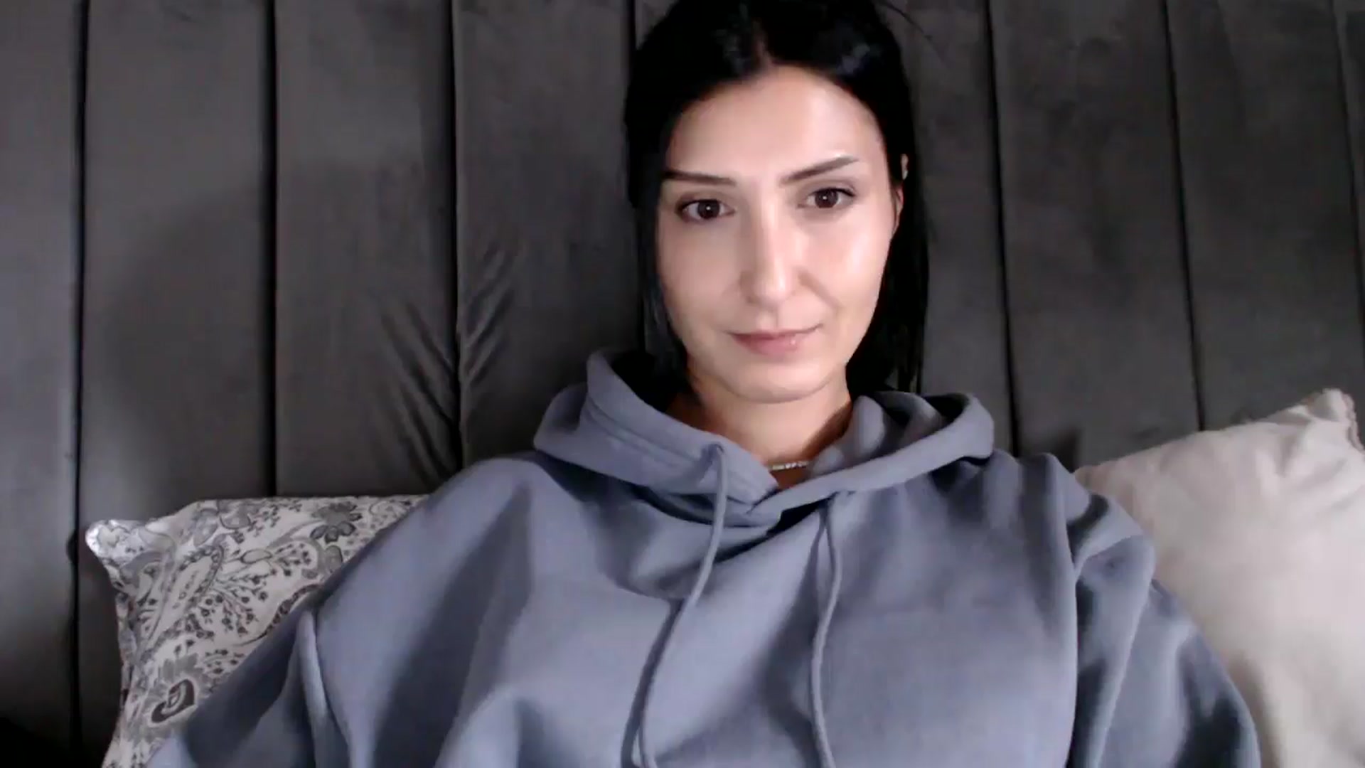 Gallery image thumbnail from MissLeanne's myfreecams stream on, 08/21/2025, 13:46 image 8 of 20