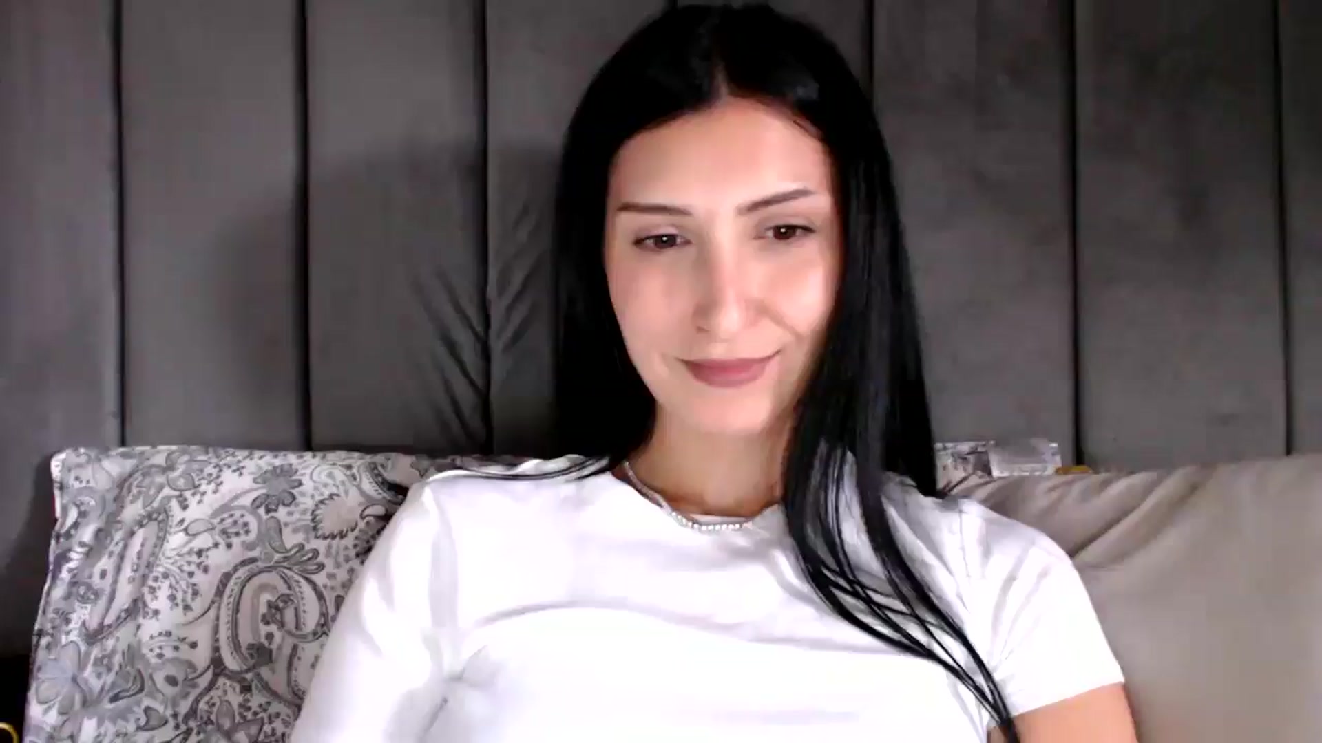 Gallery image thumbnail from MissLeanne's myfreecams stream on, 08/21/2025, 14:51 image 3 of 20