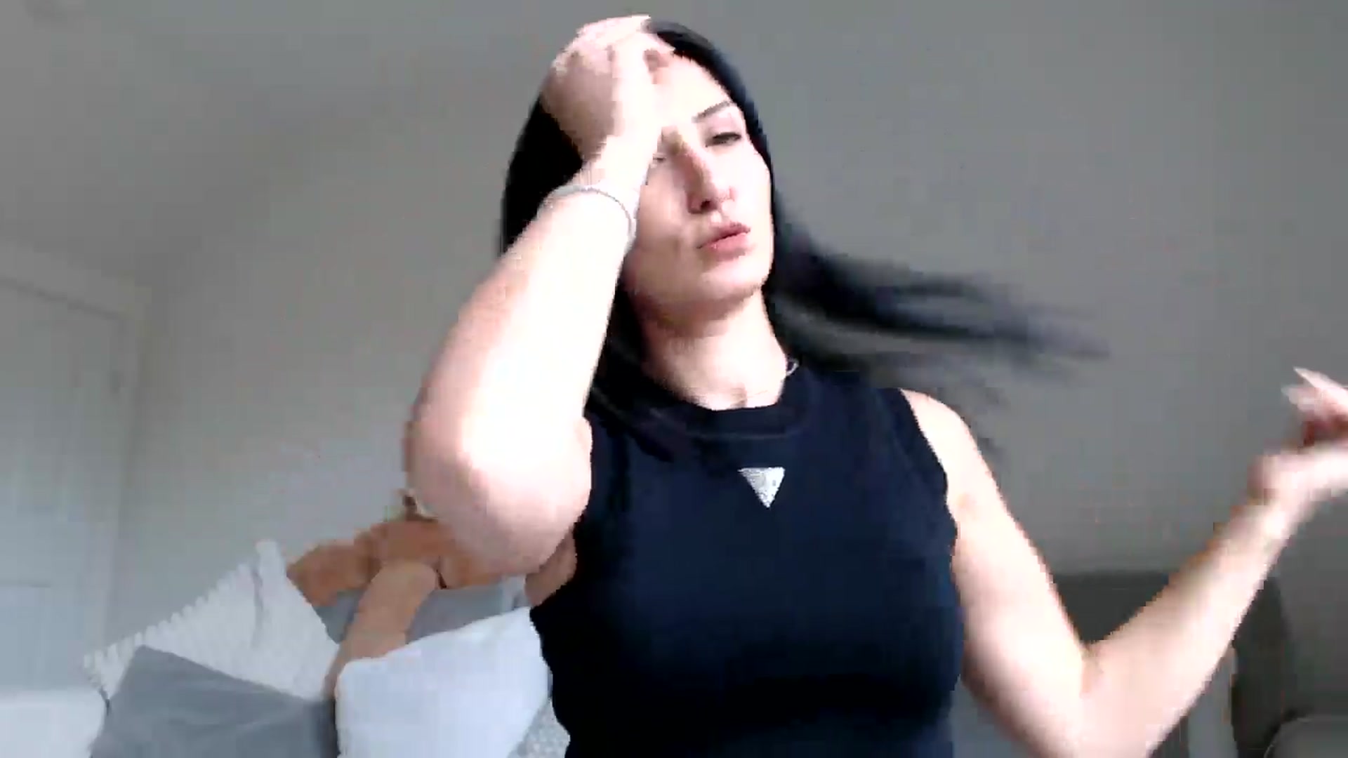 Gallery image thumbnail from MissLeanne's myfreecams stream on, 08/22/2025, 11:54 image 12 of 20