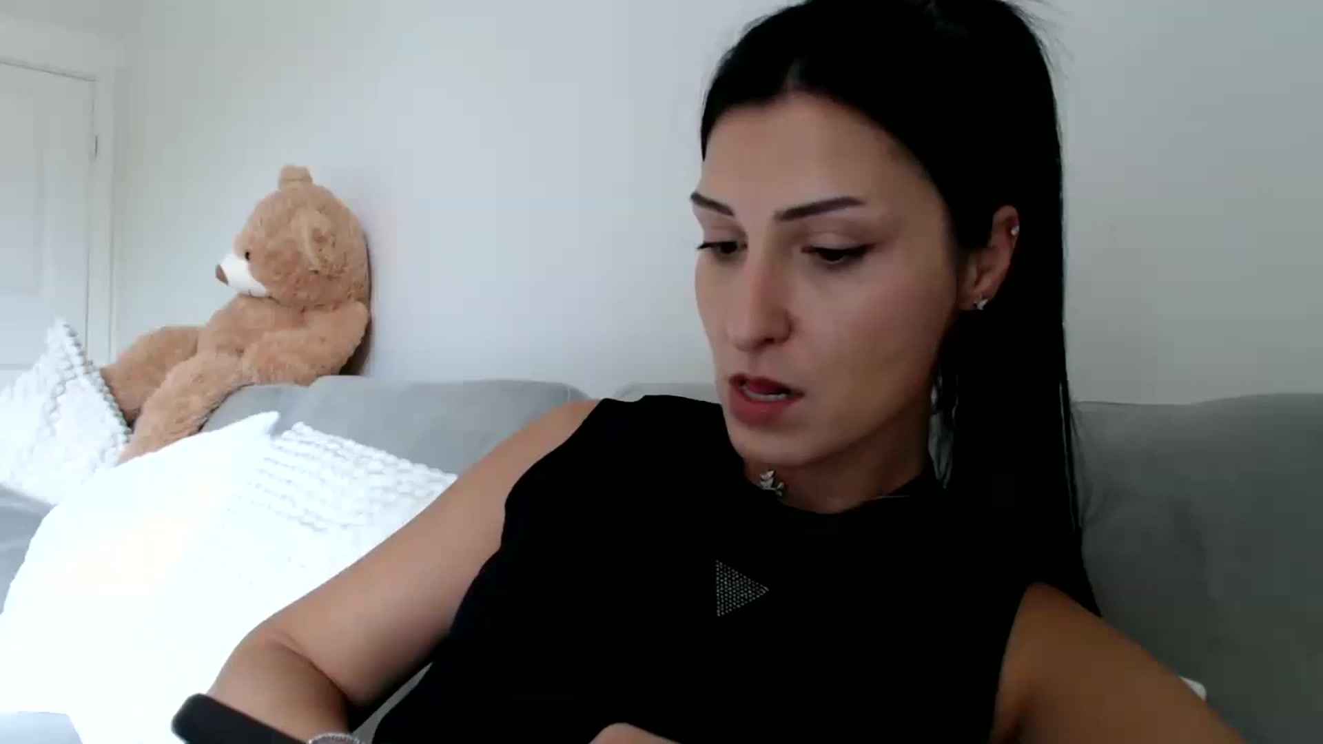 Gallery image thumbnail from MissLeanne's myfreecams stream on, 08/22/2025, 11:54 image 4 of 20