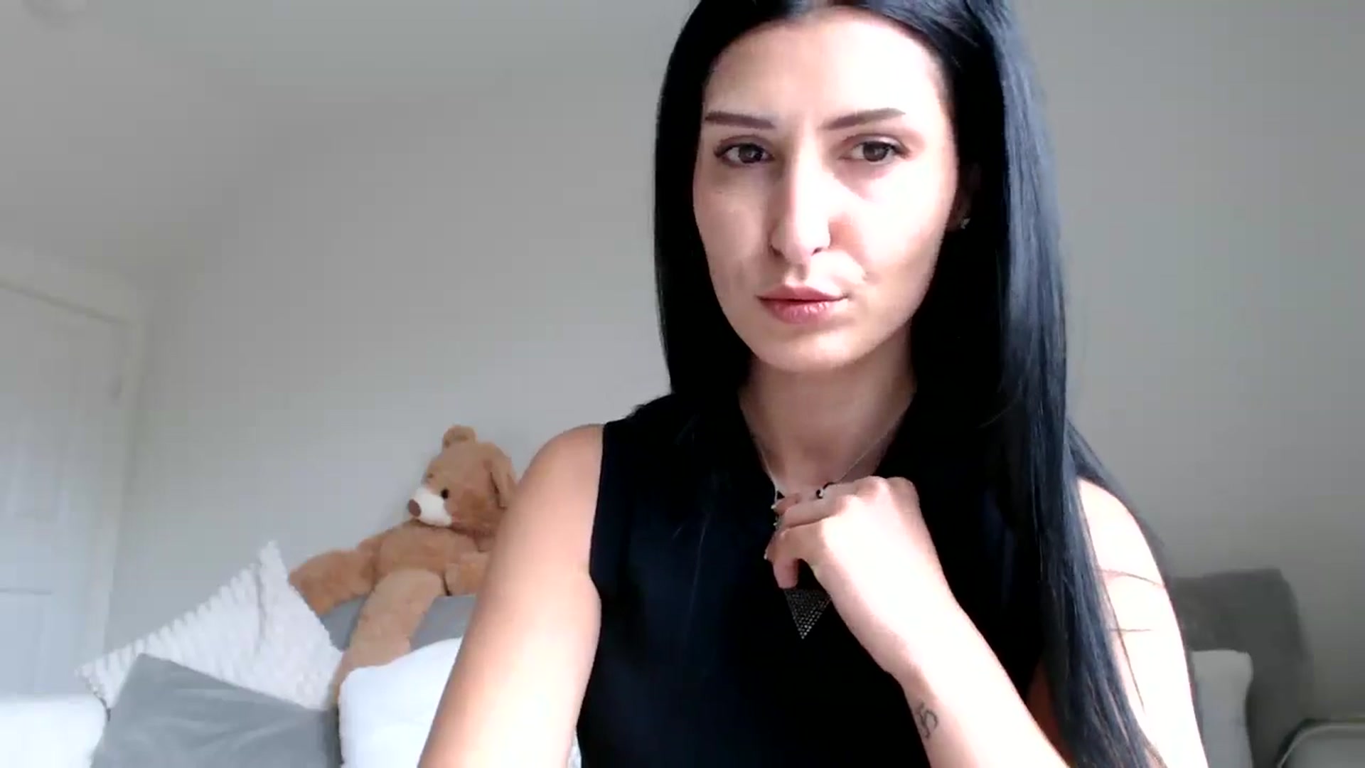Gallery image thumbnail from MissLeanne's myfreecams stream on, 08/22/2025, 11:54 image 13 of 20