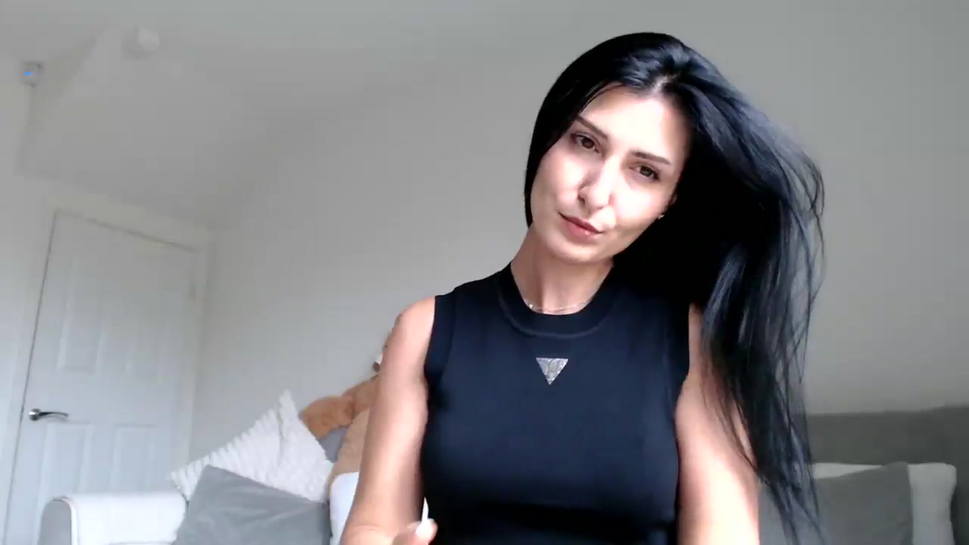 Gallery image thumbnail from MissLeanne's myfreecams stream on, 08/22/2025, 11:54 image 11 of 20