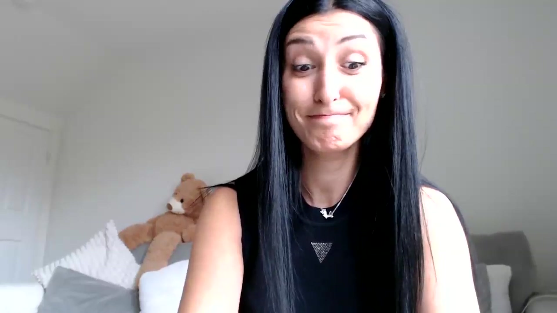 Gallery image thumbnail from MissLeanne's myfreecams stream on, 08/22/2025, 11:54 image 18 of 20
