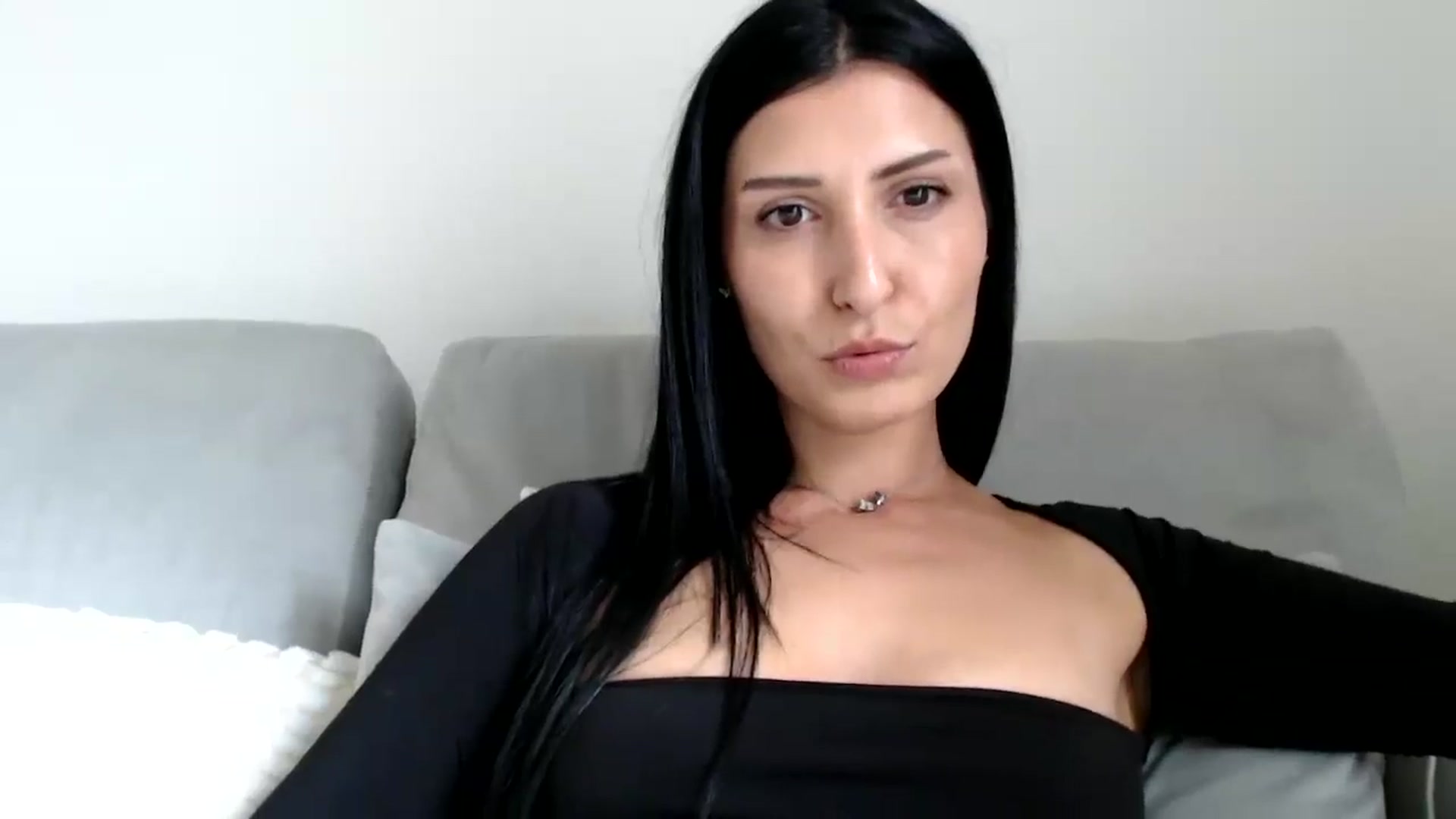 Gallery image thumbnail from MissLeanne's myfreecams stream on, 08/22/2025, 15:00 image 8 of 20