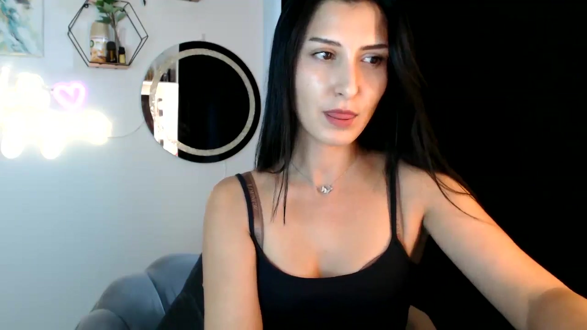 Gallery image thumbnail from MissLeanne's myfreecams stream on, 09/01/2025, 14:10 image 5 of 20
