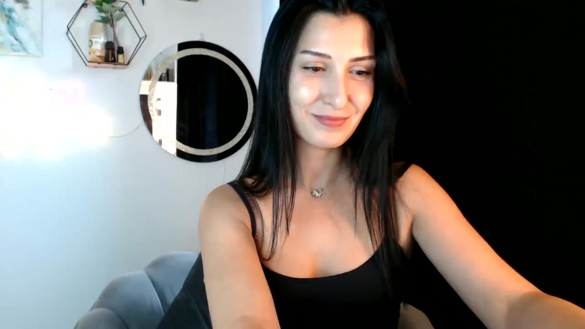 Gallery image thumbnail from MissLeanne's myfreecams stream on, 09/01/2025, 14:10 image 7 of 20