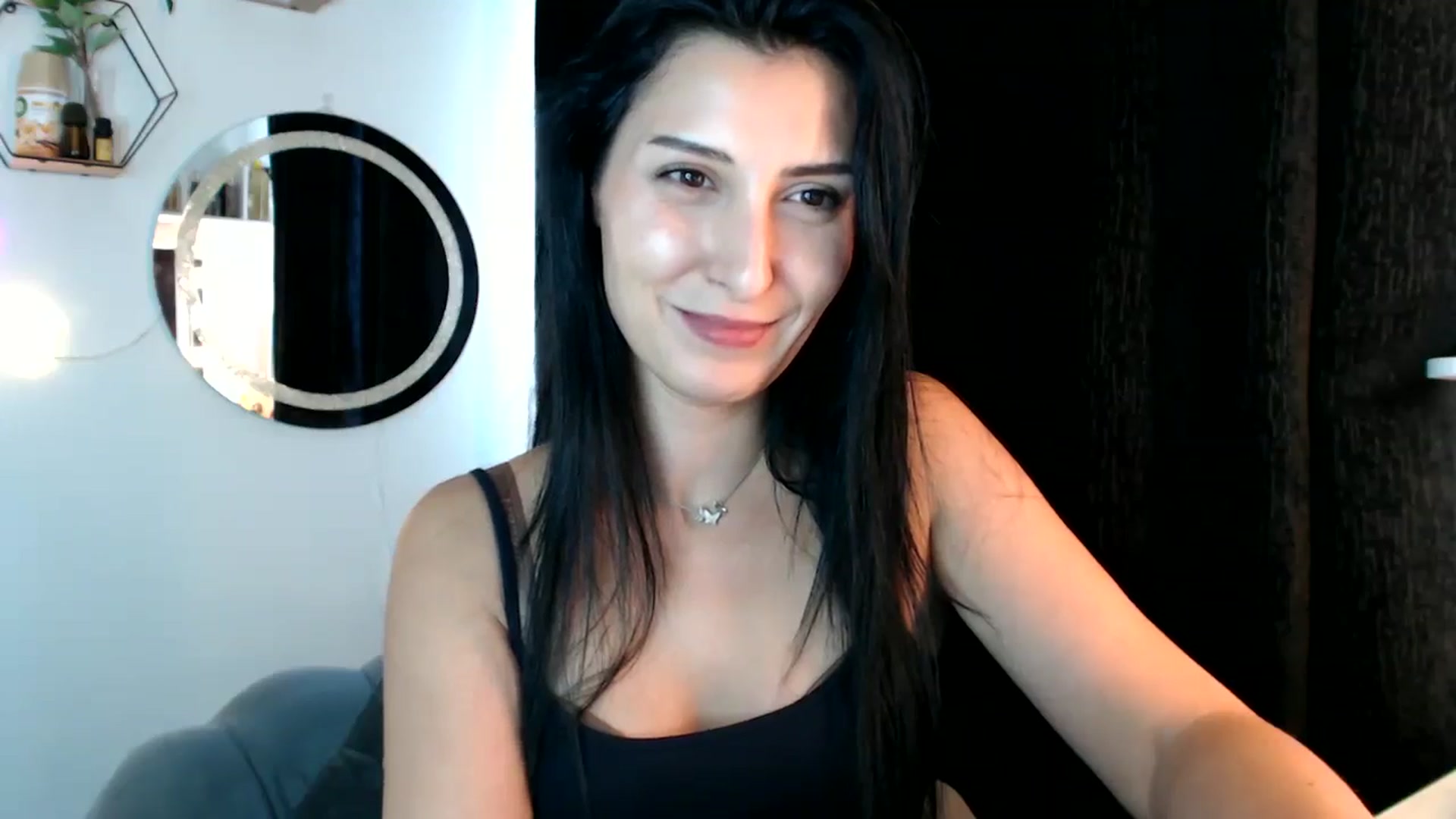 Gallery image thumbnail from MissLeanne's myfreecams stream on, 09/01/2025, 15:37 image 12 of 20