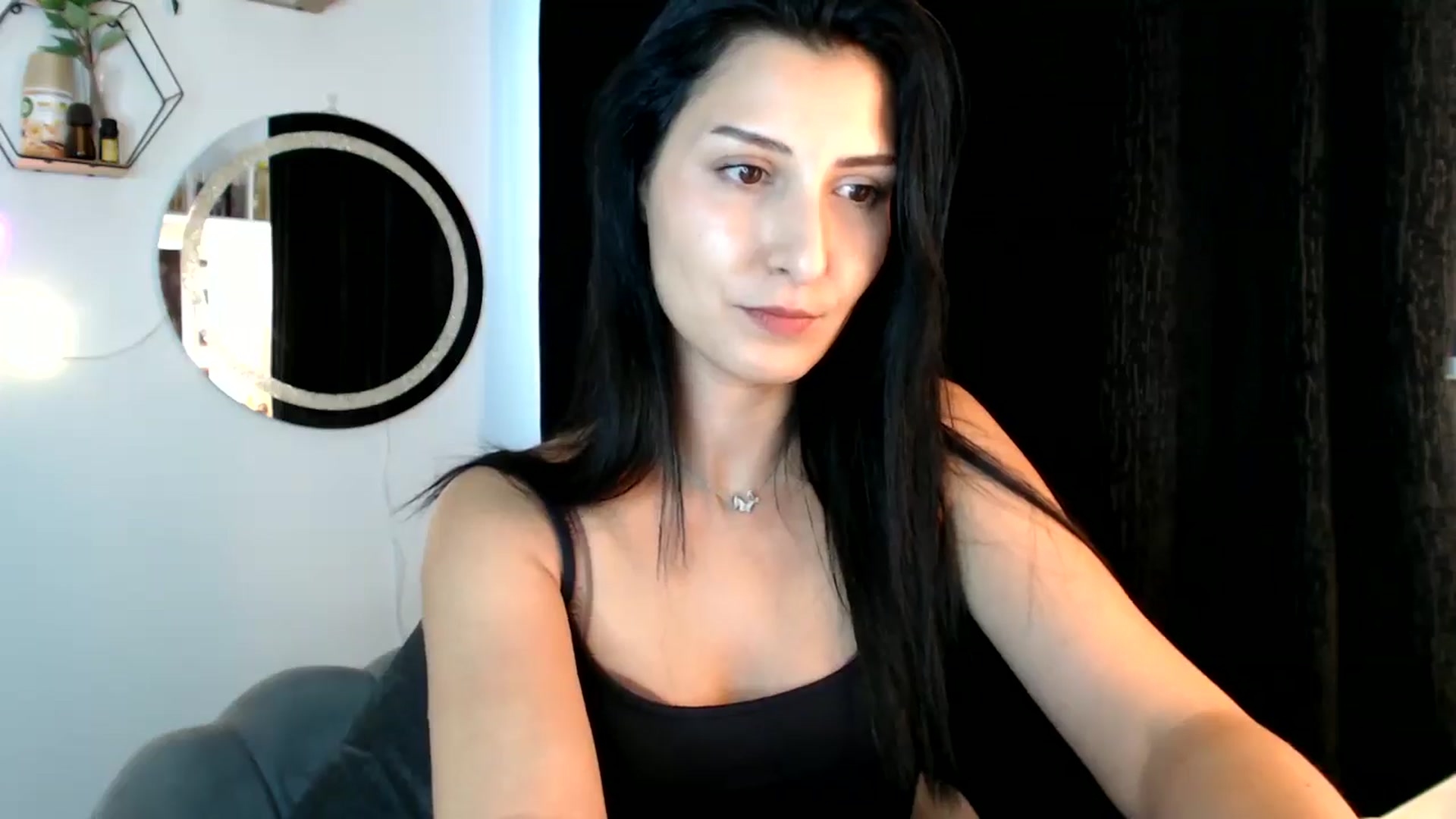 Gallery image thumbnail from MissLeanne's myfreecams stream on, 09/01/2025, 15:37 image 11 of 20