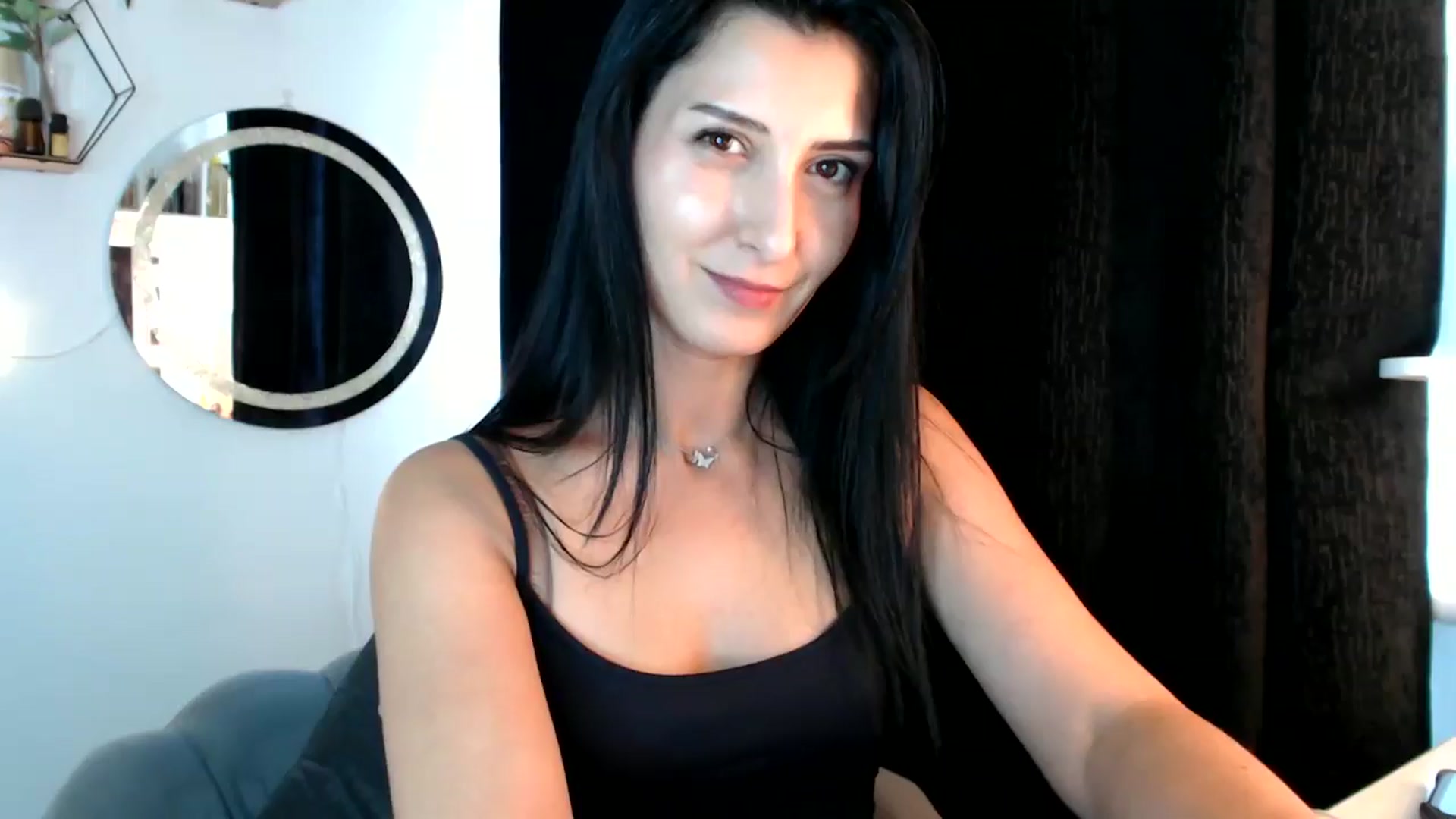 Gallery image thumbnail from MissLeanne's myfreecams stream on, 09/01/2025, 15:37 image 14 of 20