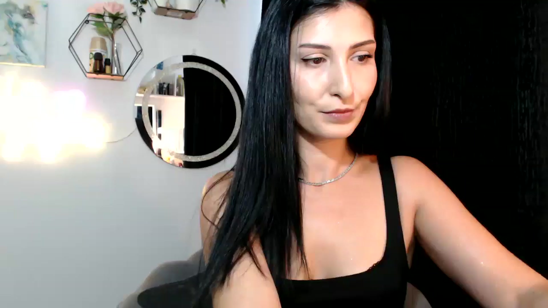 Gallery image thumbnail from MissLeanne's myfreecams stream on, 09/02/2025, 08:41 image 19 of 20