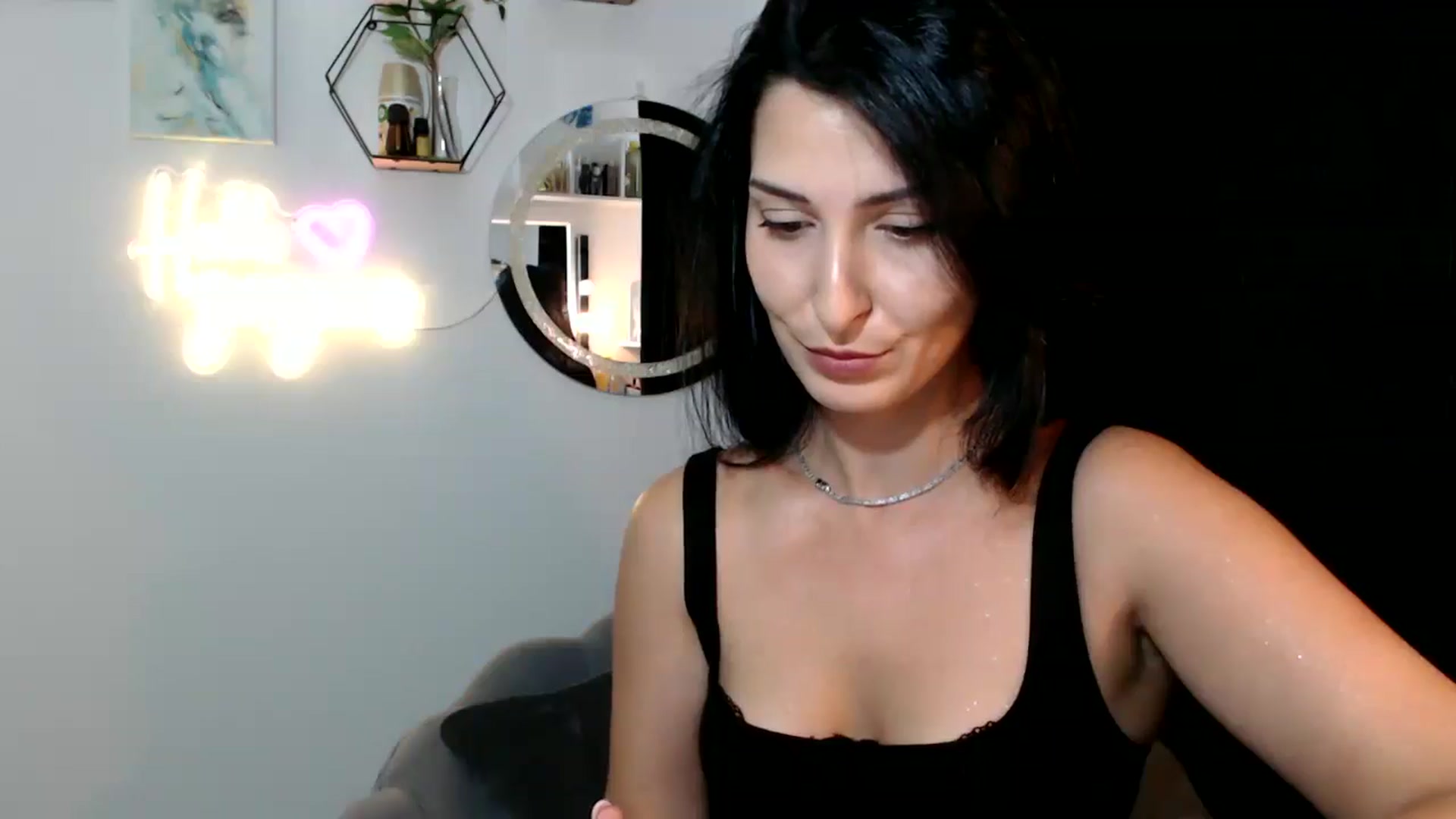 Gallery image thumbnail from MissLeanne's myfreecams stream on, 09/02/2025, 08:41 image 4 of 20