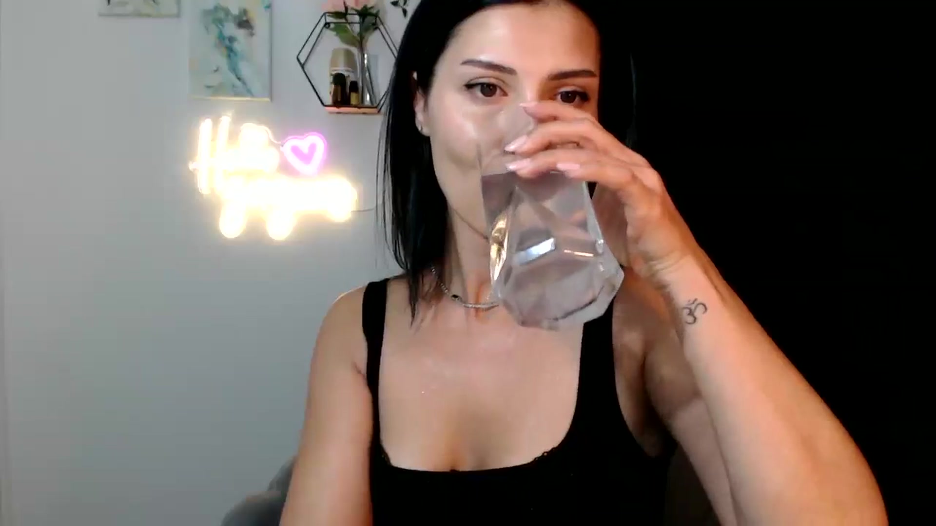 Gallery image thumbnail from MissLeanne's myfreecams stream on, 09/02/2025, 08:41 image 15 of 20