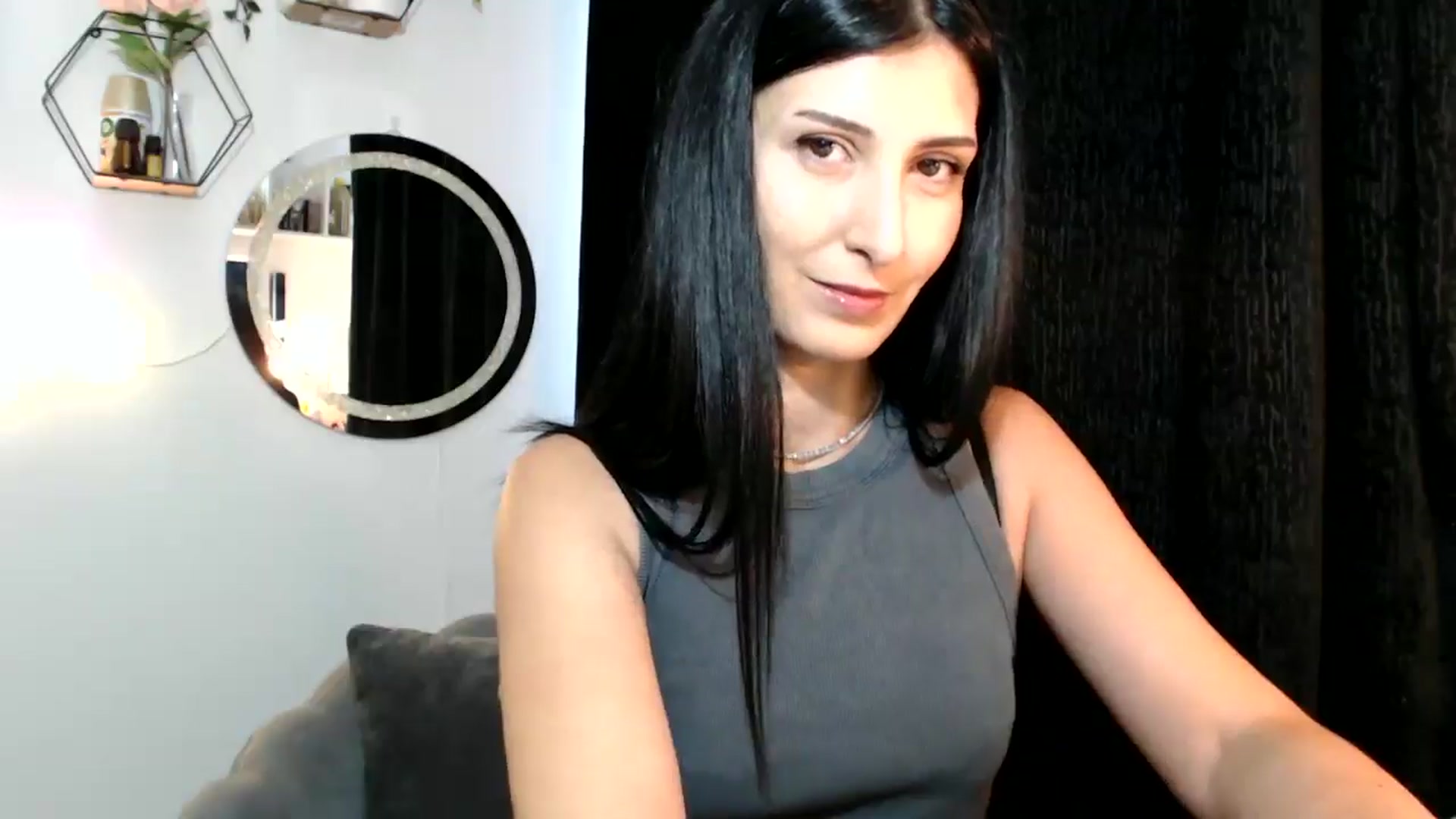 Gallery image thumbnail from MissLeanne's myfreecams stream on, 09/02/2025, 10:27 image 17 of 20