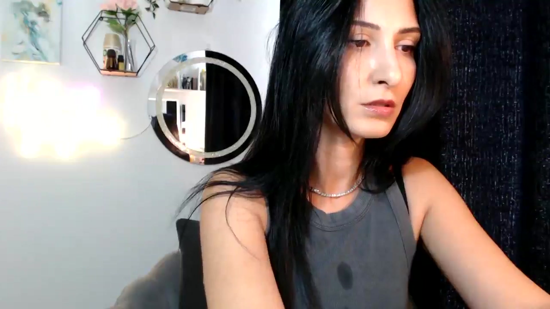 Gallery image thumbnail from MissLeanne's myfreecams stream on, 09/02/2025, 11:09 image 7 of 20