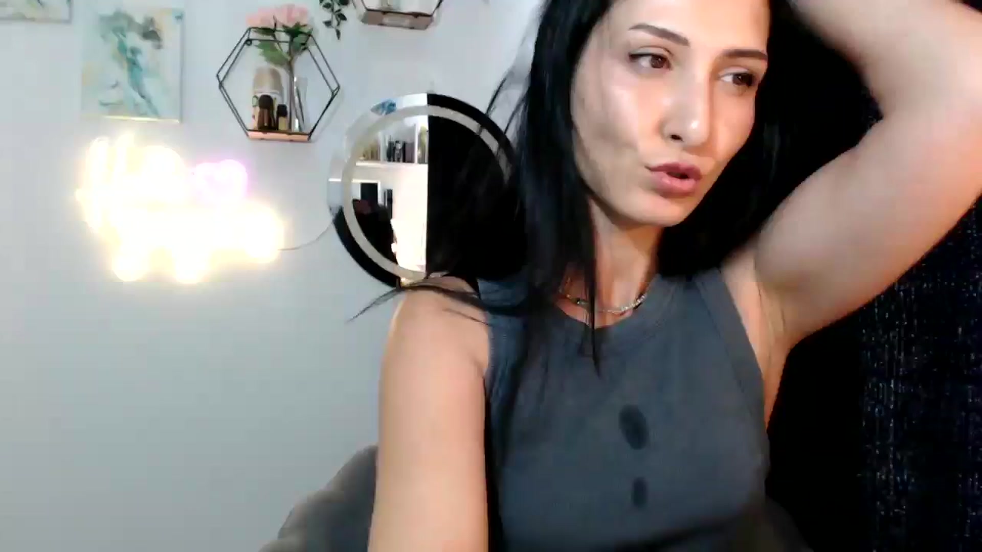 Gallery image thumbnail from MissLeanne's myfreecams stream on, 09/02/2025, 11:09 image 3 of 20