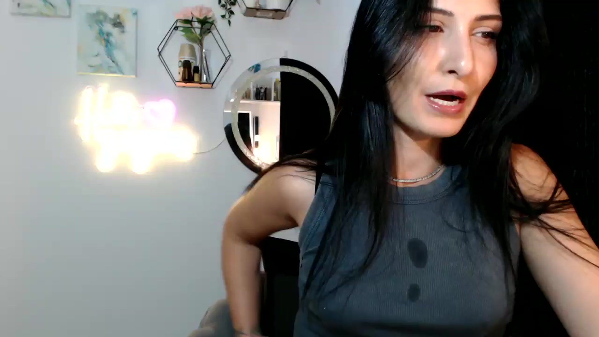 Gallery image thumbnail from MissLeanne's myfreecams stream on, 09/02/2025, 11:09 image 2 of 20