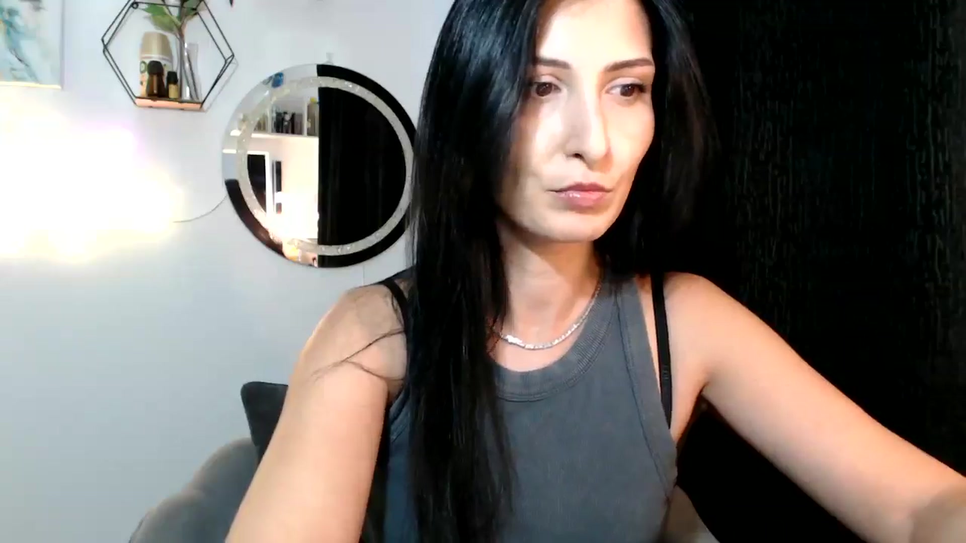 Gallery image thumbnail from MissLeanne's myfreecams stream on, 09/02/2025, 12:50 image 9 of 20