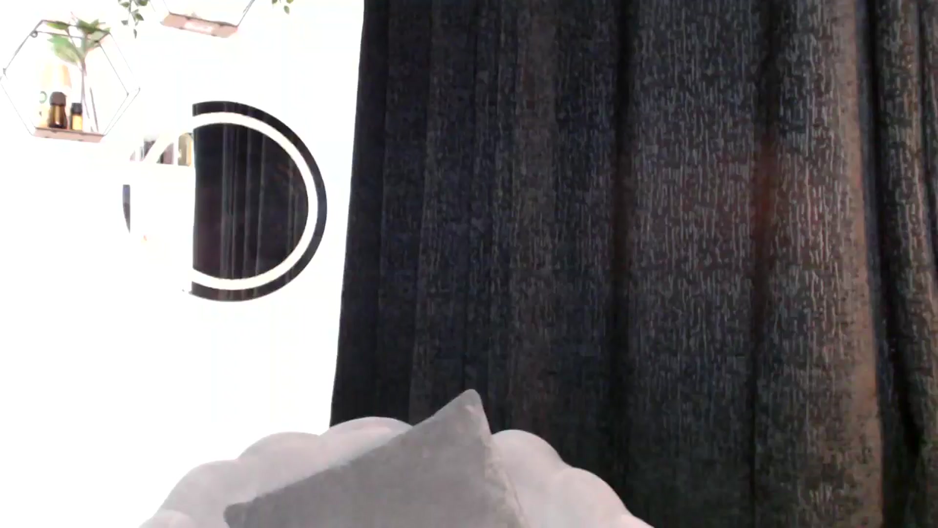 Gallery image thumbnail from MissLeanne's myfreecams stream on, 09/03/2025, 10:30 image 17 of 20