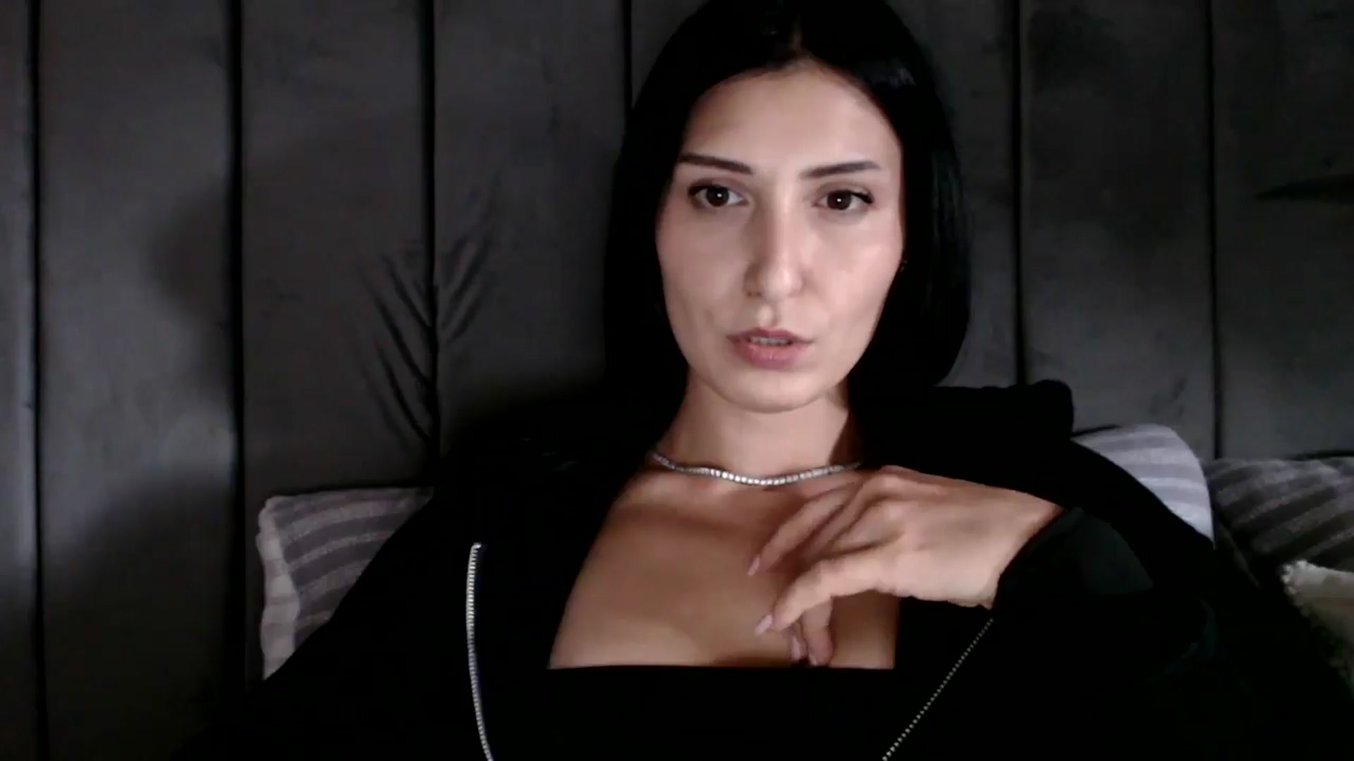 Gallery image thumbnail from MissLeanne's myfreecams stream on, 09/03/2025, 12:25 image 8 of 20