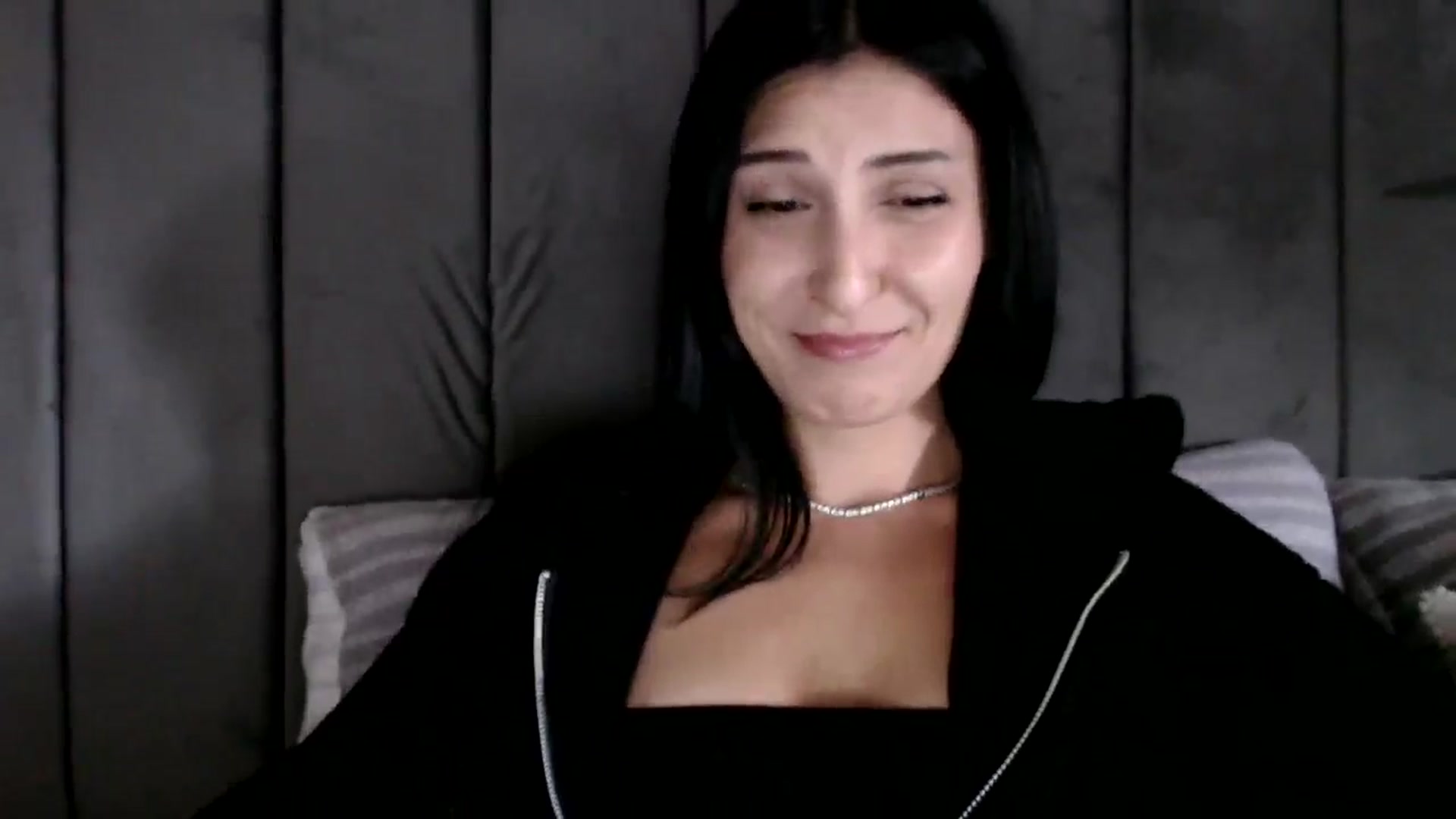 Gallery image thumbnail from MissLeanne's myfreecams stream on, 09/03/2025, 12:25 image 9 of 20