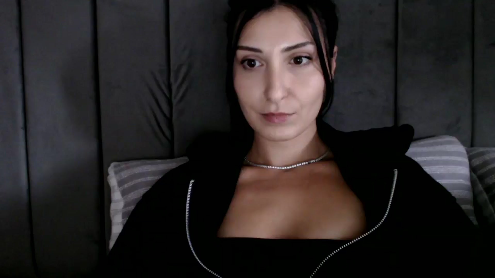 Gallery image thumbnail from MissLeanne's myfreecams stream on, 09/03/2025, 12:25 image 19 of 20