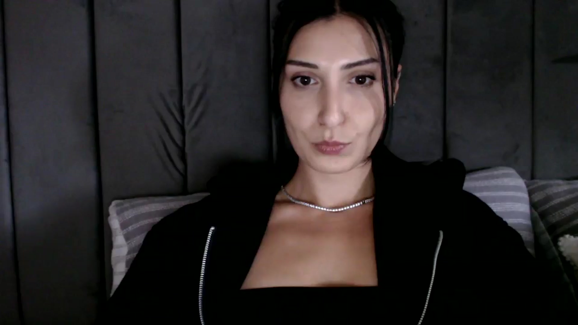 Gallery image thumbnail from MissLeanne's myfreecams stream on, 09/03/2025, 12:25 image 12 of 20