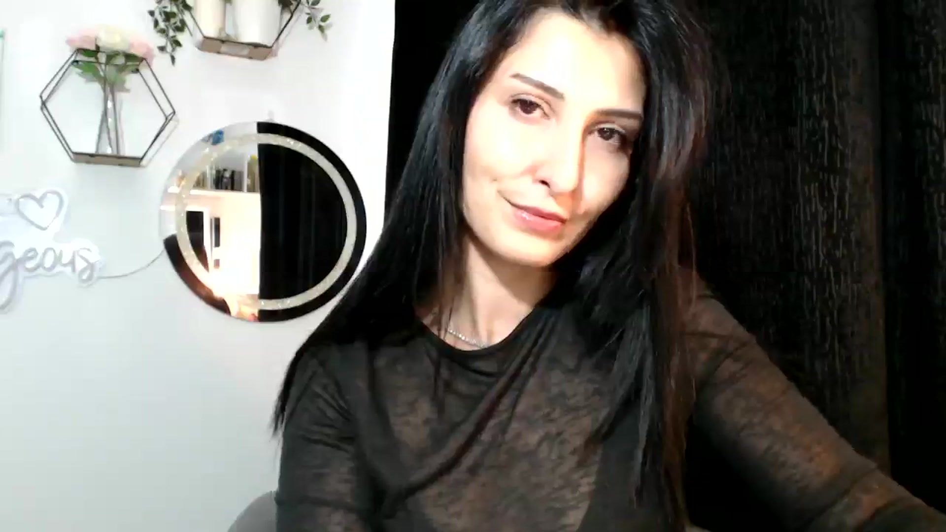 Gallery image thumbnail from MissLeanne's myfreecams stream on, 09/03/2025, 13:56 image 9 of 20