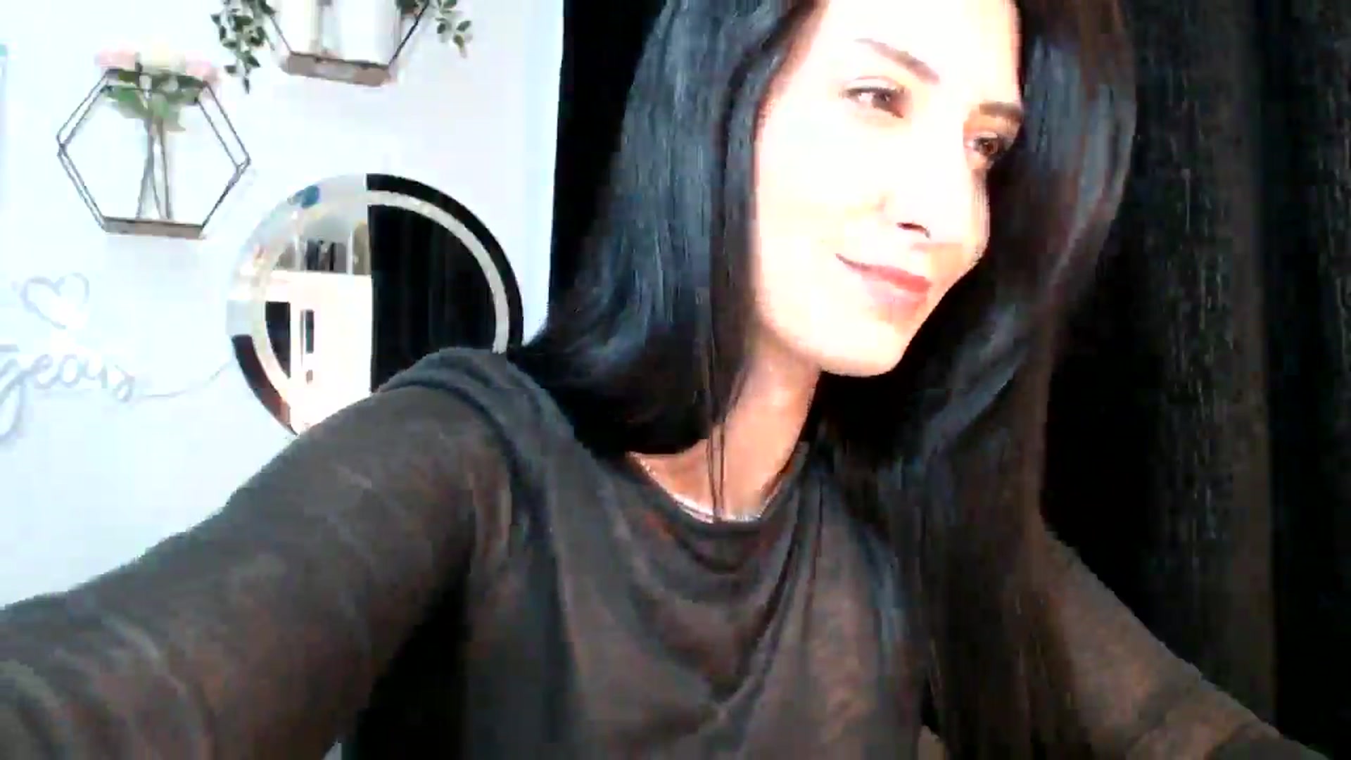 Gallery image thumbnail from MissLeanne's myfreecams stream on, 09/03/2025, 13:56 image 5 of 20