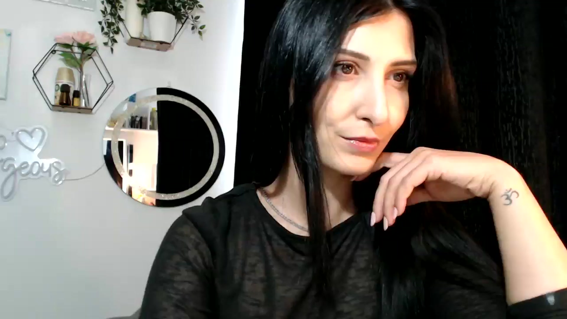 Gallery image thumbnail from MissLeanne's myfreecams stream on, 09/03/2025, 13:56 image 1 of 20