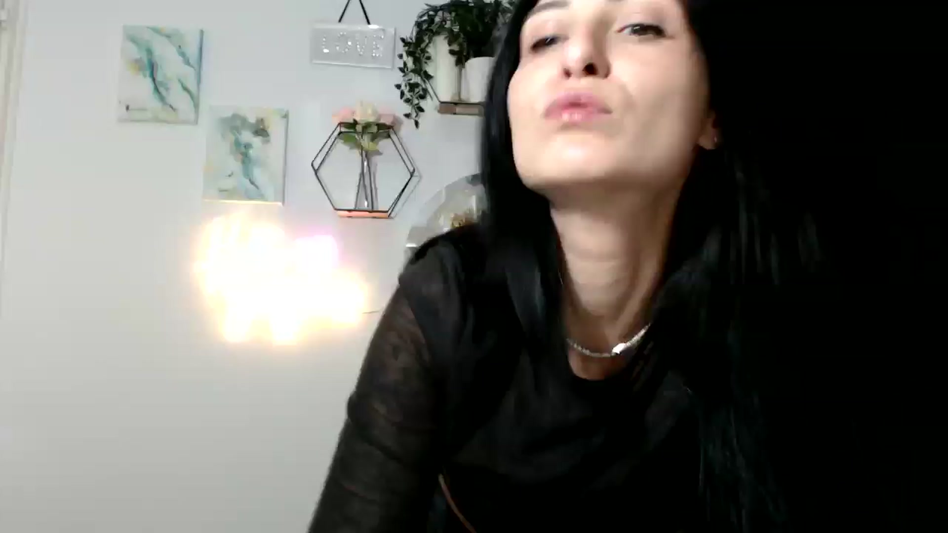 Gallery image thumbnail from MissLeanne's myfreecams stream on, 09/03/2025, 14:12 image 13 of 20