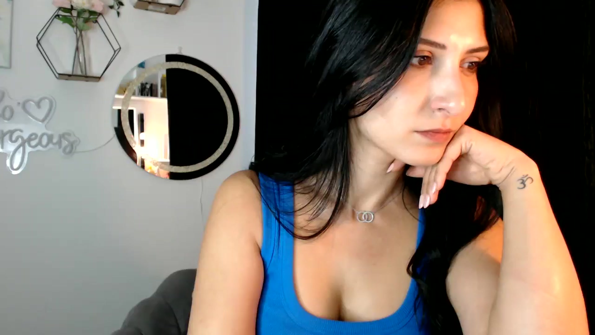 Gallery image thumbnail from MissLeanne's myfreecams stream on, 09/04/2025, 10:14 image 19 of 20