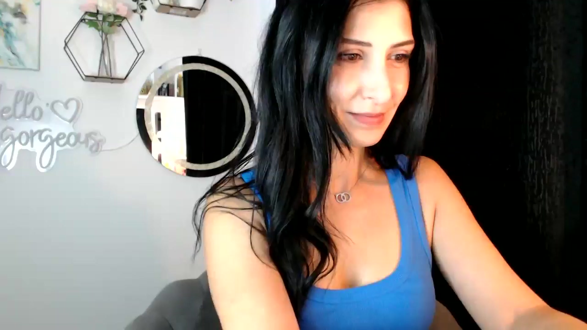 Gallery image thumbnail from MissLeanne's myfreecams stream on, 09/04/2025, 10:14 image 4 of 20
