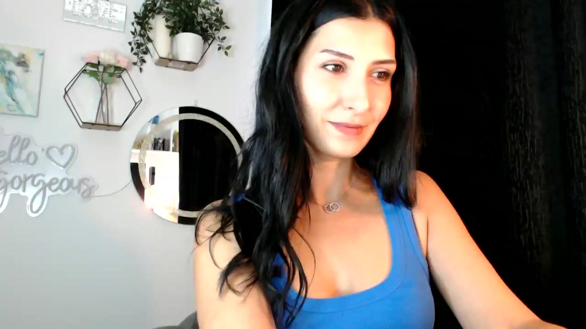 Gallery image thumbnail from MissLeanne's myfreecams stream on, 09/04/2025, 10:14 image 1 of 20