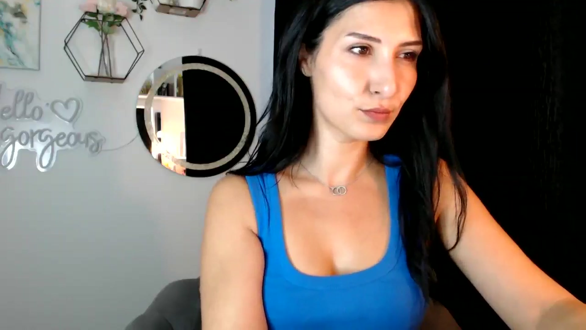 Gallery image thumbnail from MissLeanne's myfreecams stream on, 09/04/2025, 10:14 image 7 of 20