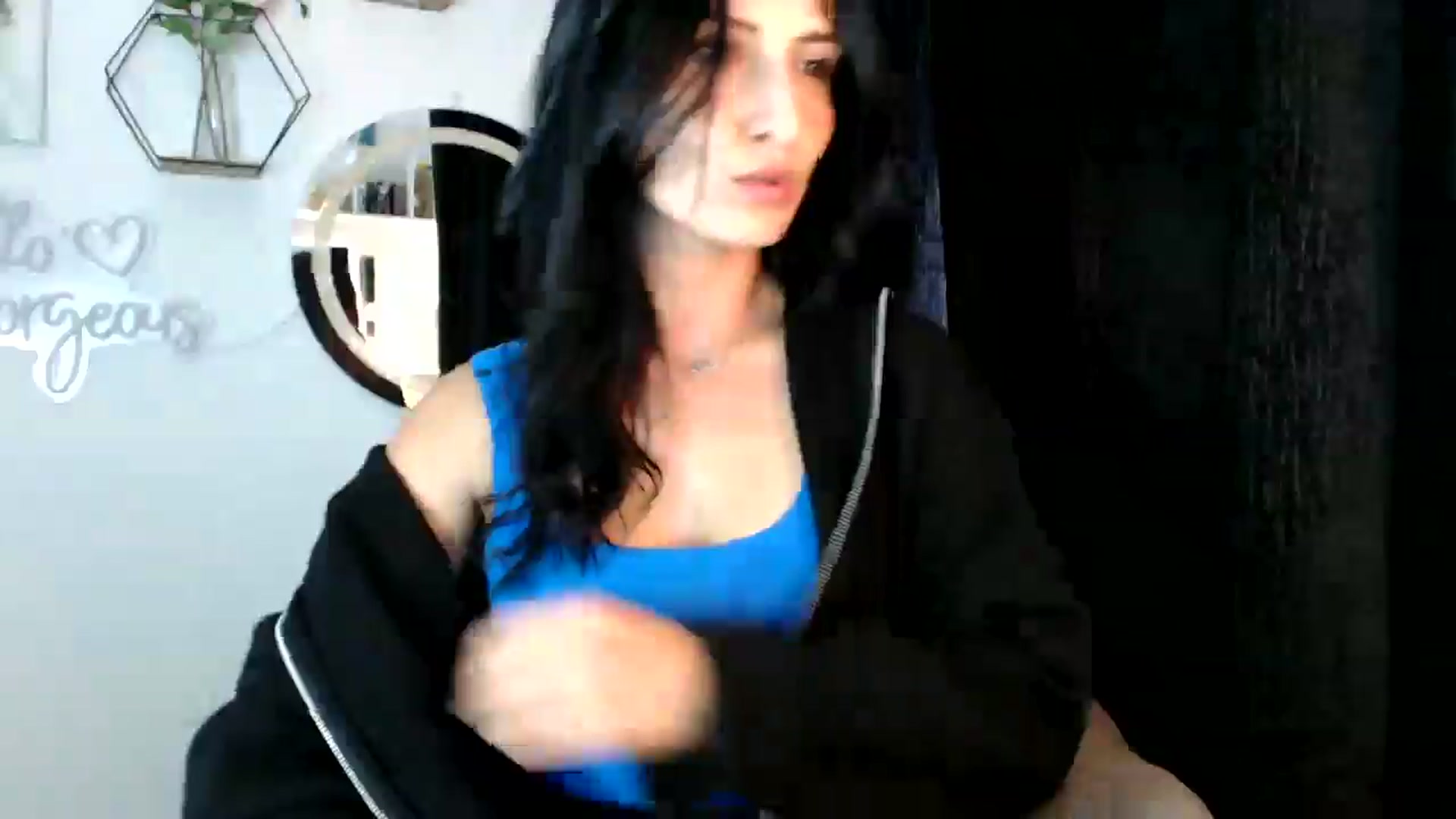 Gallery image thumbnail from MissLeanne's myfreecams stream on, 09/04/2025, 11:22 image 15 of 20