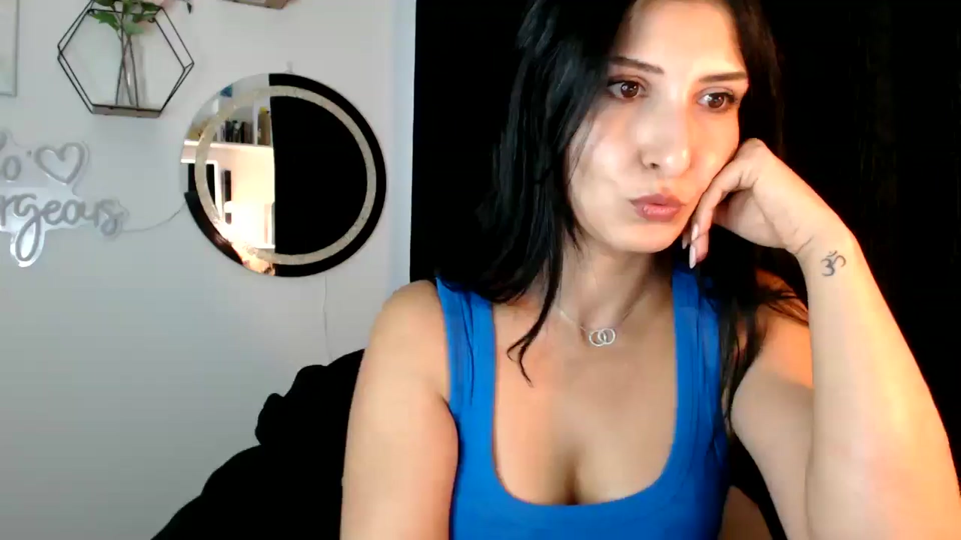 Gallery image thumbnail from MissLeanne's myfreecams stream on, 09/04/2025, 11:22 image 4 of 20