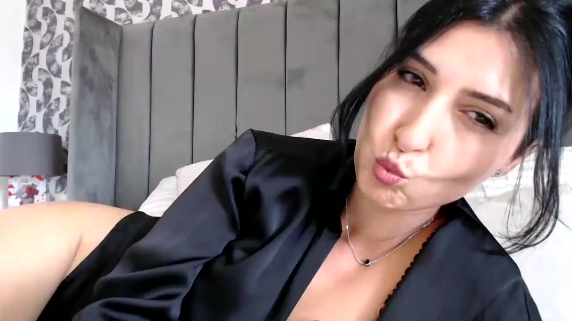 Gallery image thumbnail from MissLeanne's myfreecams stream on, 09/09/2025, 10:49 image 13 of 20