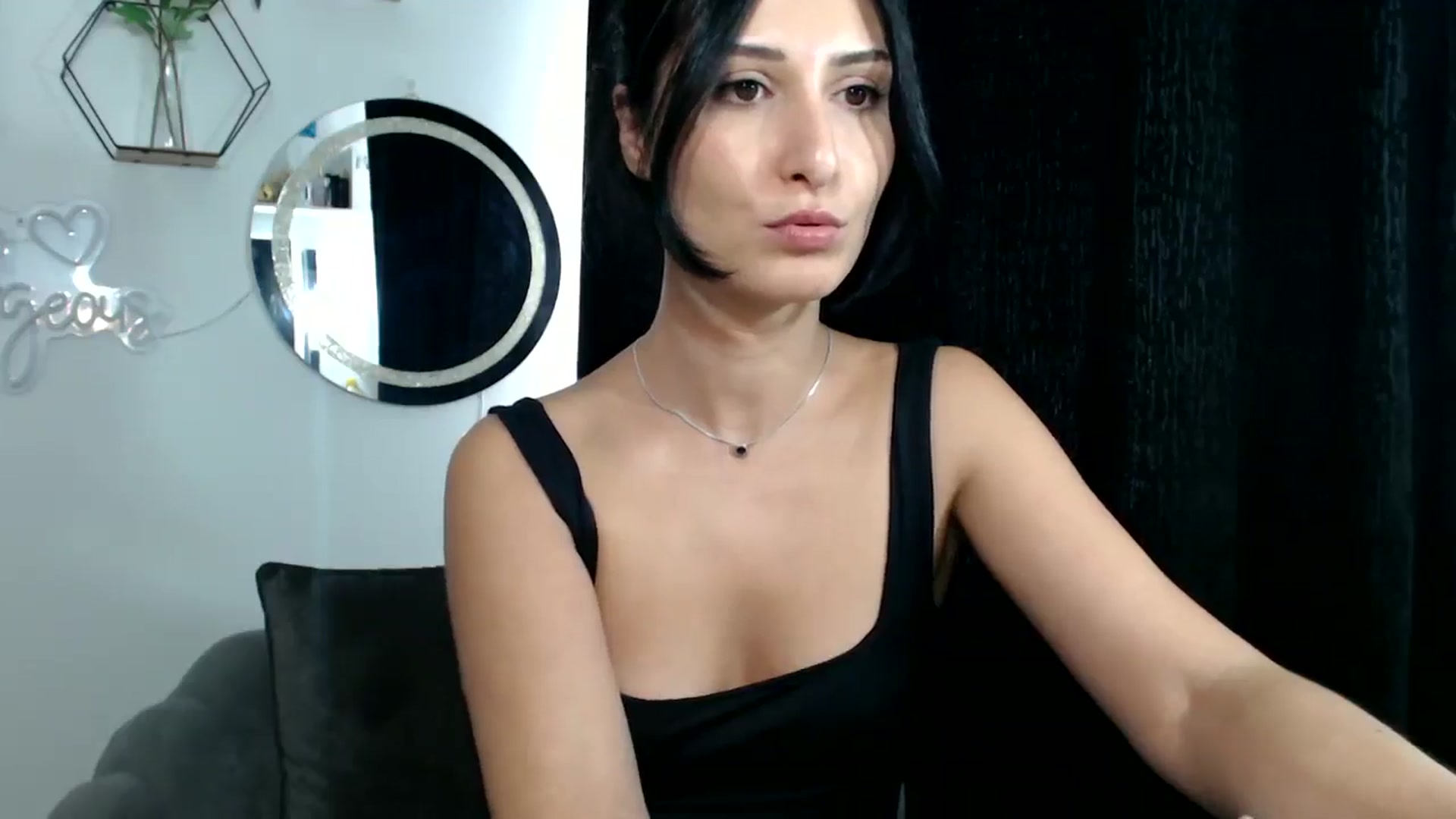 Gallery image thumbnail from MissLeanne's myfreecams stream on, 09/09/2025, 15:10 image 5 of 20