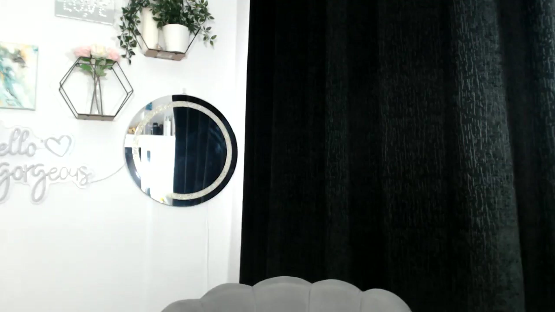 Gallery image thumbnail from MissLeanne's myfreecams stream on, 09/09/2025, 15:10 image 20 of 20
