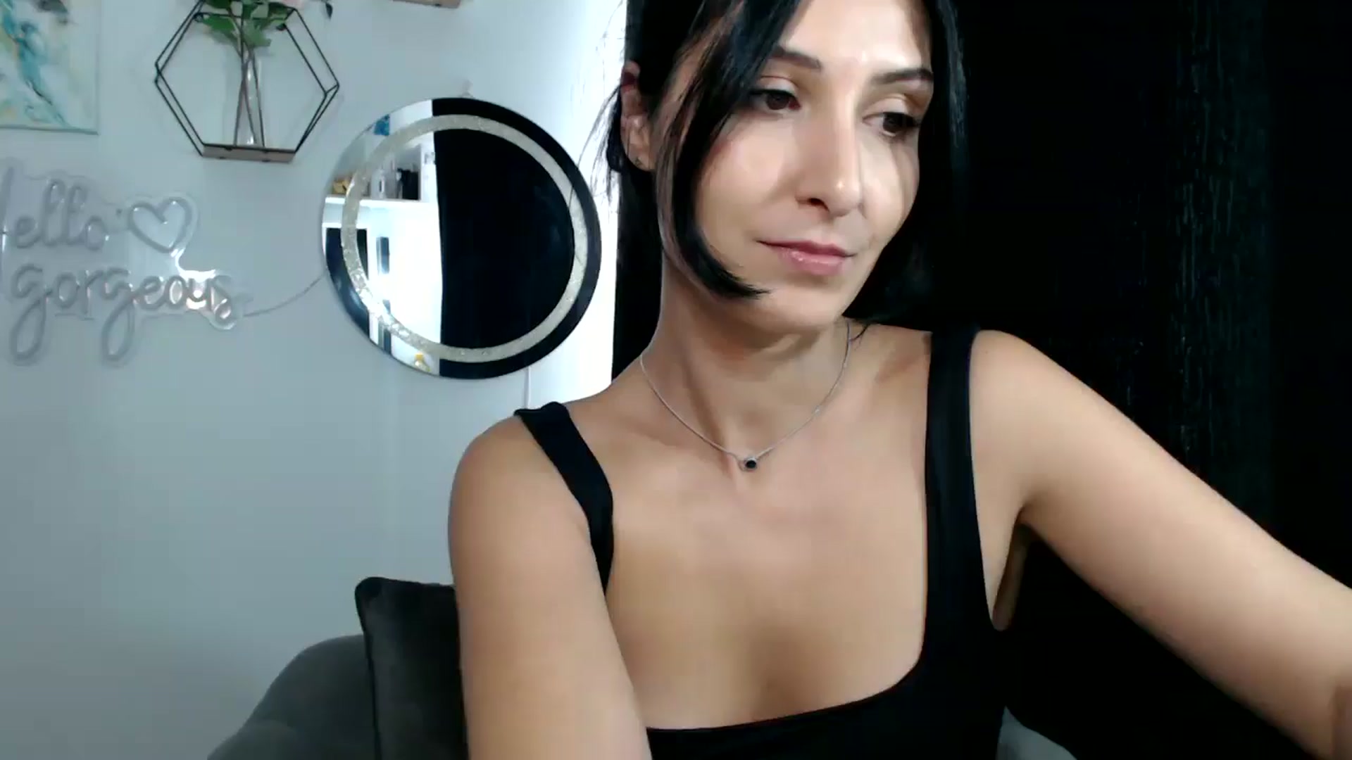 Gallery image thumbnail from MissLeanne's myfreecams stream on, 09/09/2025, 15:10 image 3 of 20