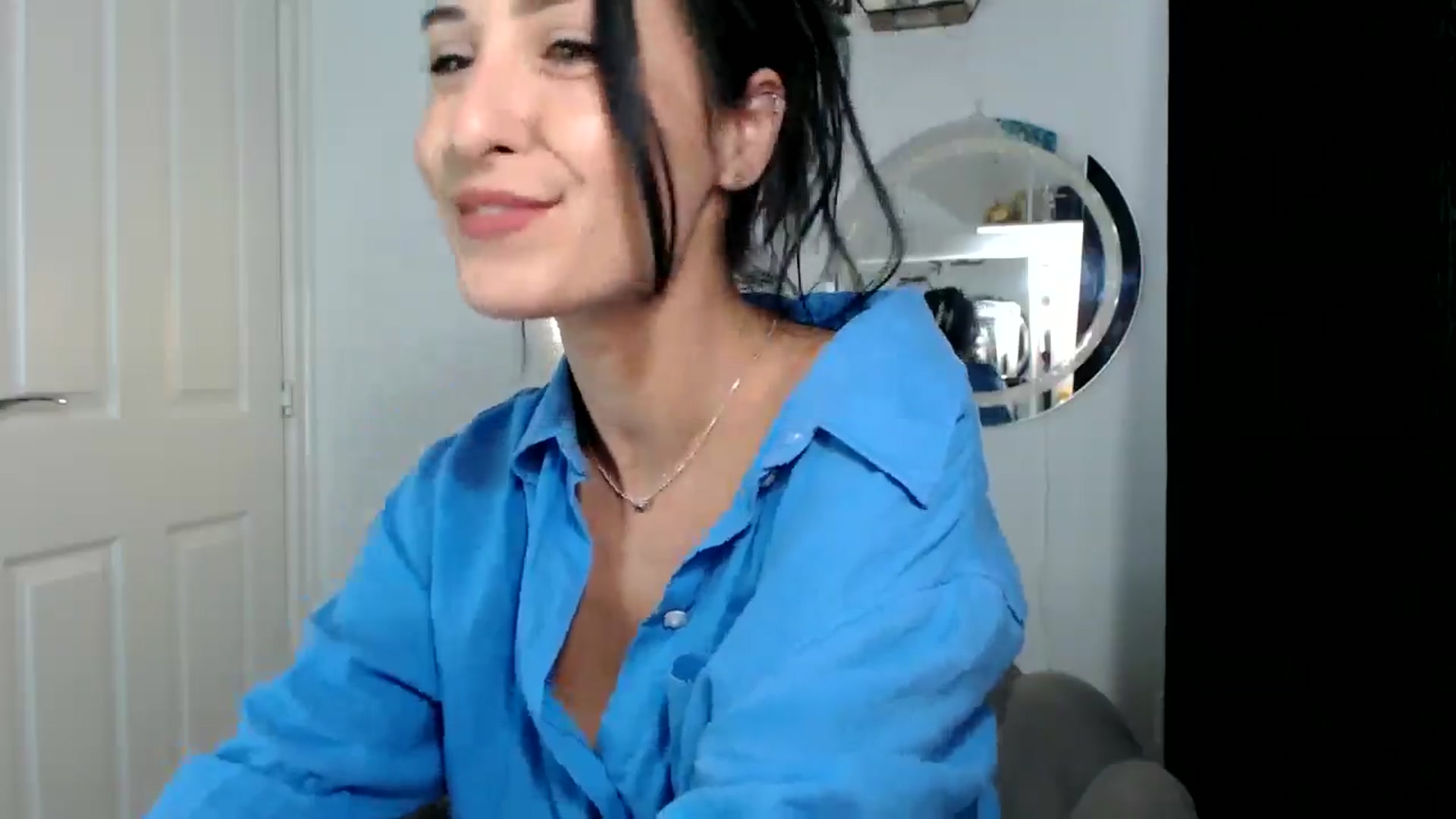 Gallery image thumbnail from MissLeanne's myfreecams stream on, 09/10/2025, 08:28 image 6 of 20