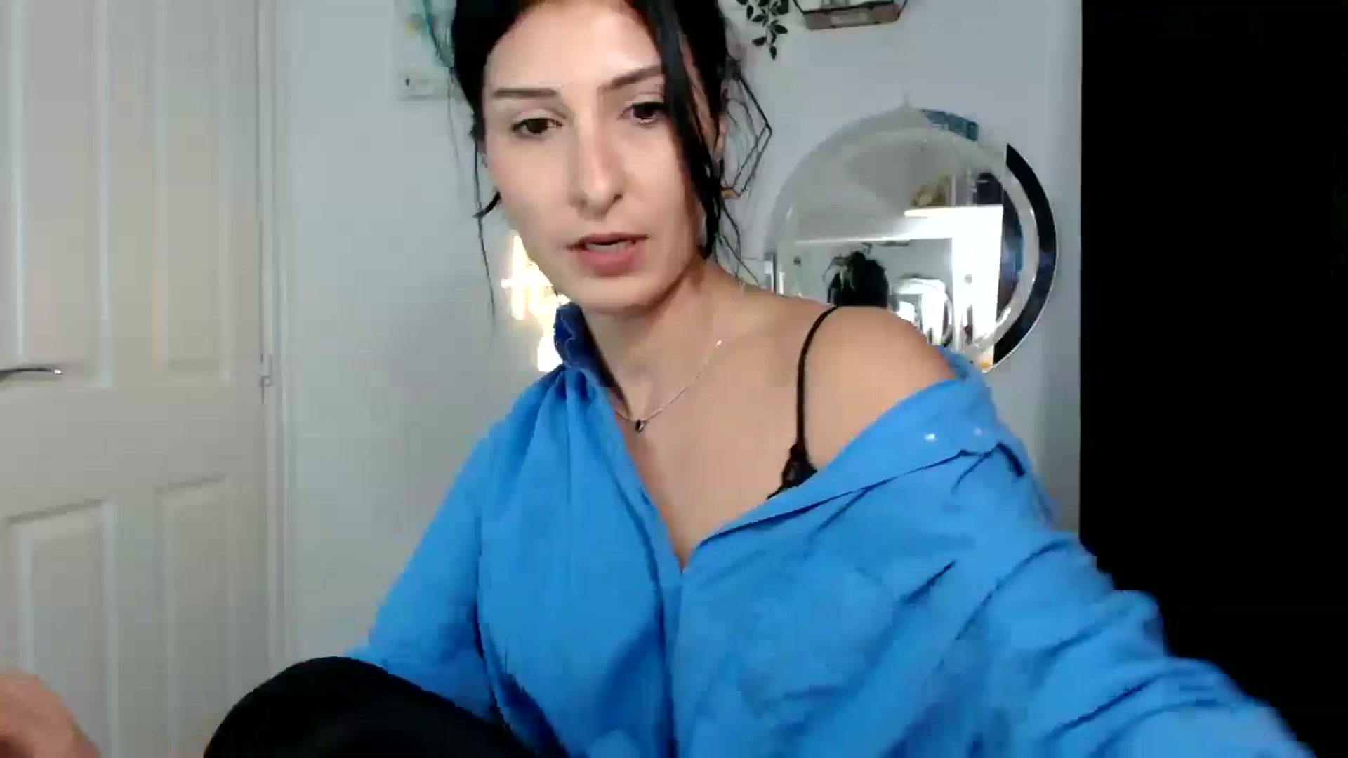 Gallery image thumbnail from MissLeanne's myfreecams stream on, 09/10/2025, 08:28 image 4 of 20