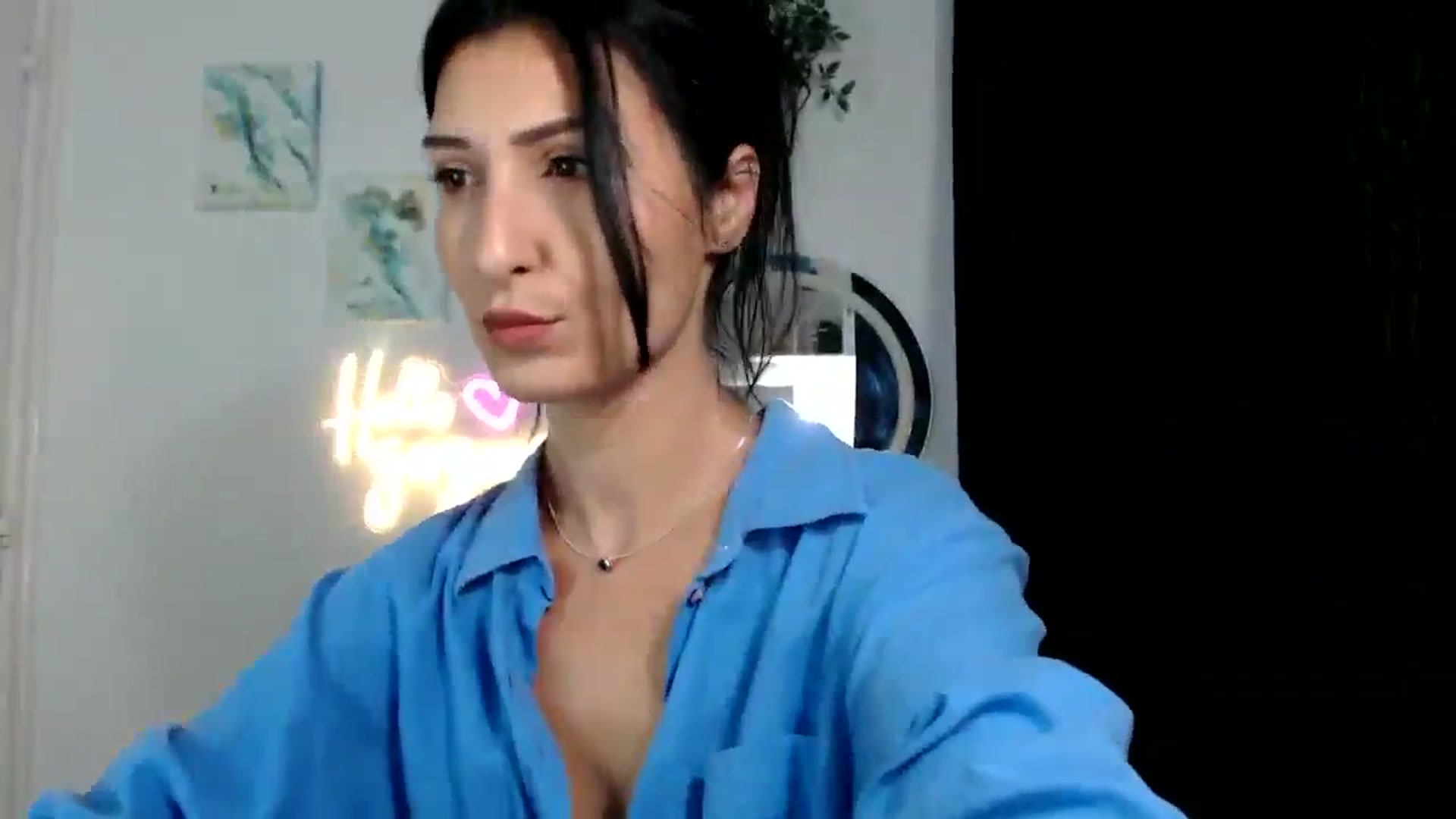 Gallery image thumbnail from MissLeanne's myfreecams stream on, 09/10/2025, 08:40 image 17 of 20