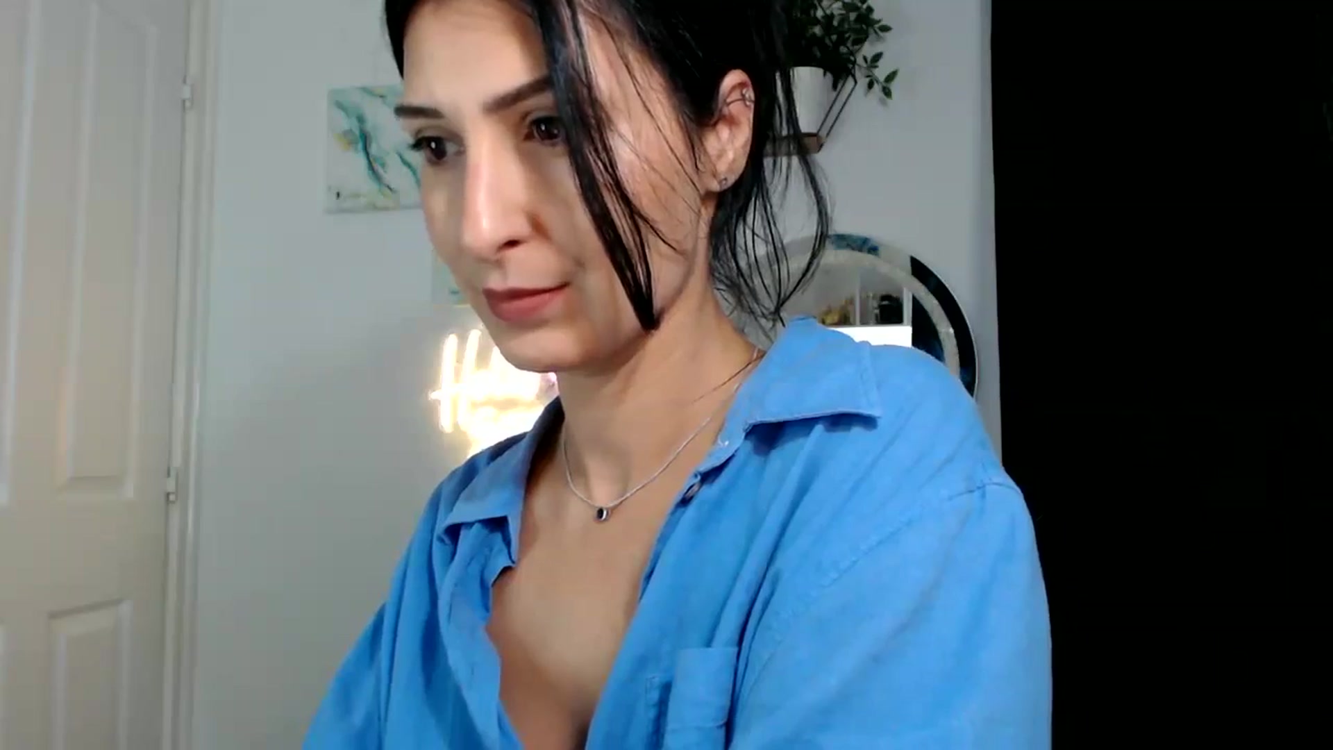 Gallery image thumbnail from MissLeanne's myfreecams stream on, 09/10/2025, 08:40 image 11 of 20