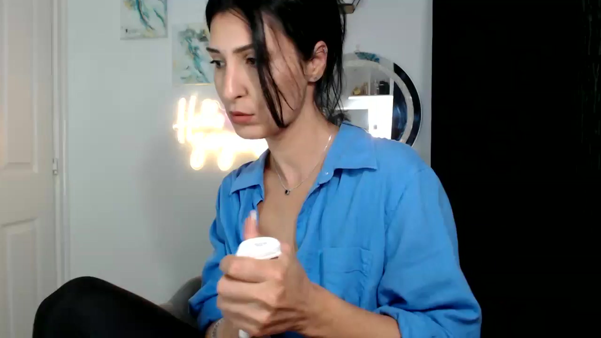 Gallery image thumbnail from MissLeanne's myfreecams stream on, 09/10/2025, 08:40 image 2 of 20