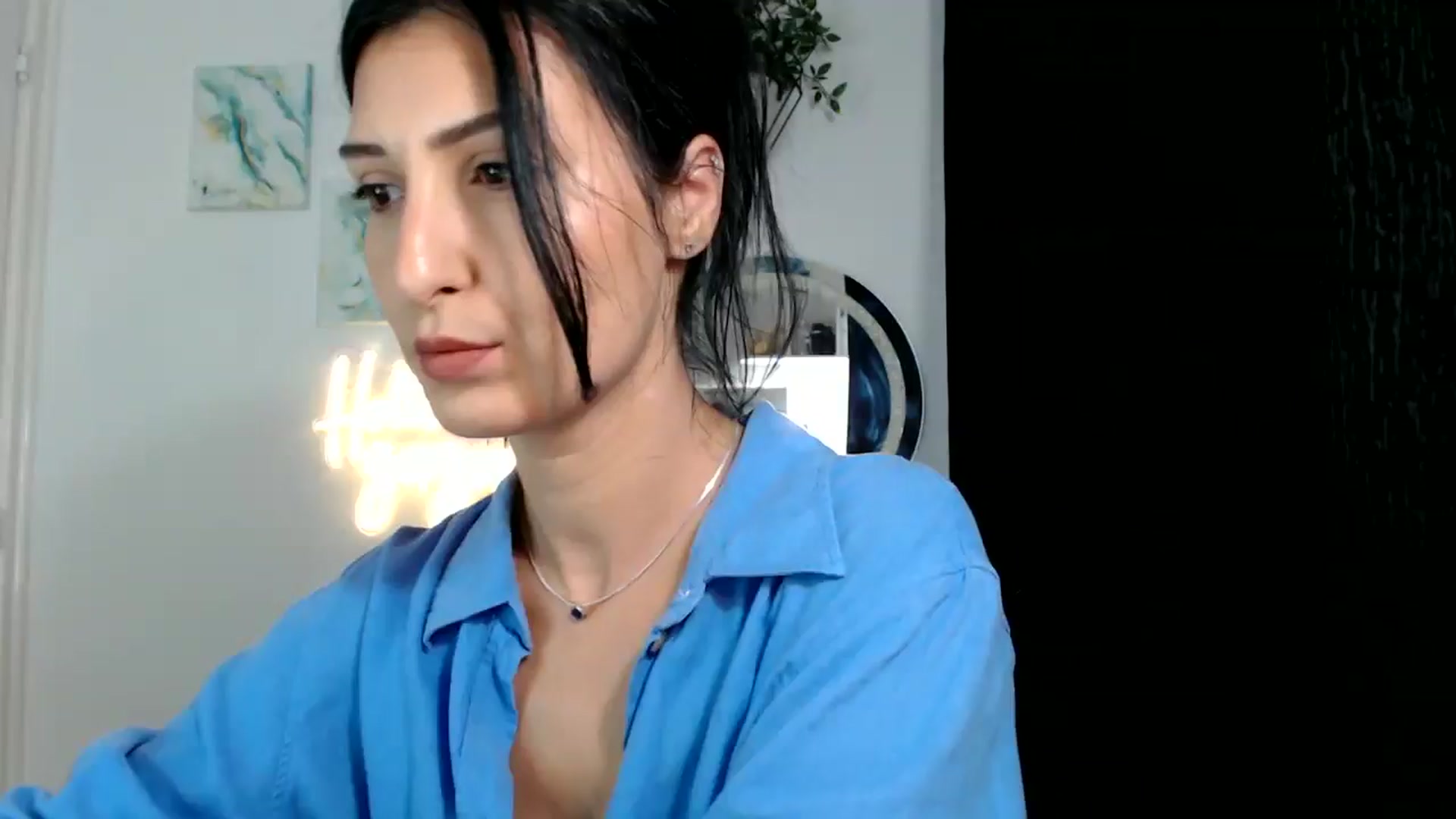 Gallery image thumbnail from MissLeanne's myfreecams stream on, 09/10/2025, 08:40 image 18 of 20