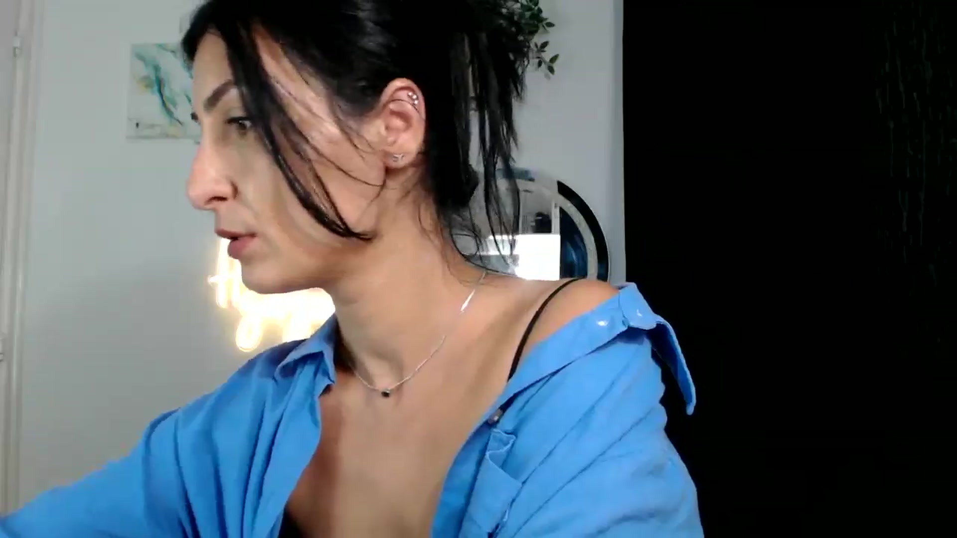 Gallery image thumbnail from MissLeanne's myfreecams stream on, 09/10/2025, 08:58 image 6 of 20