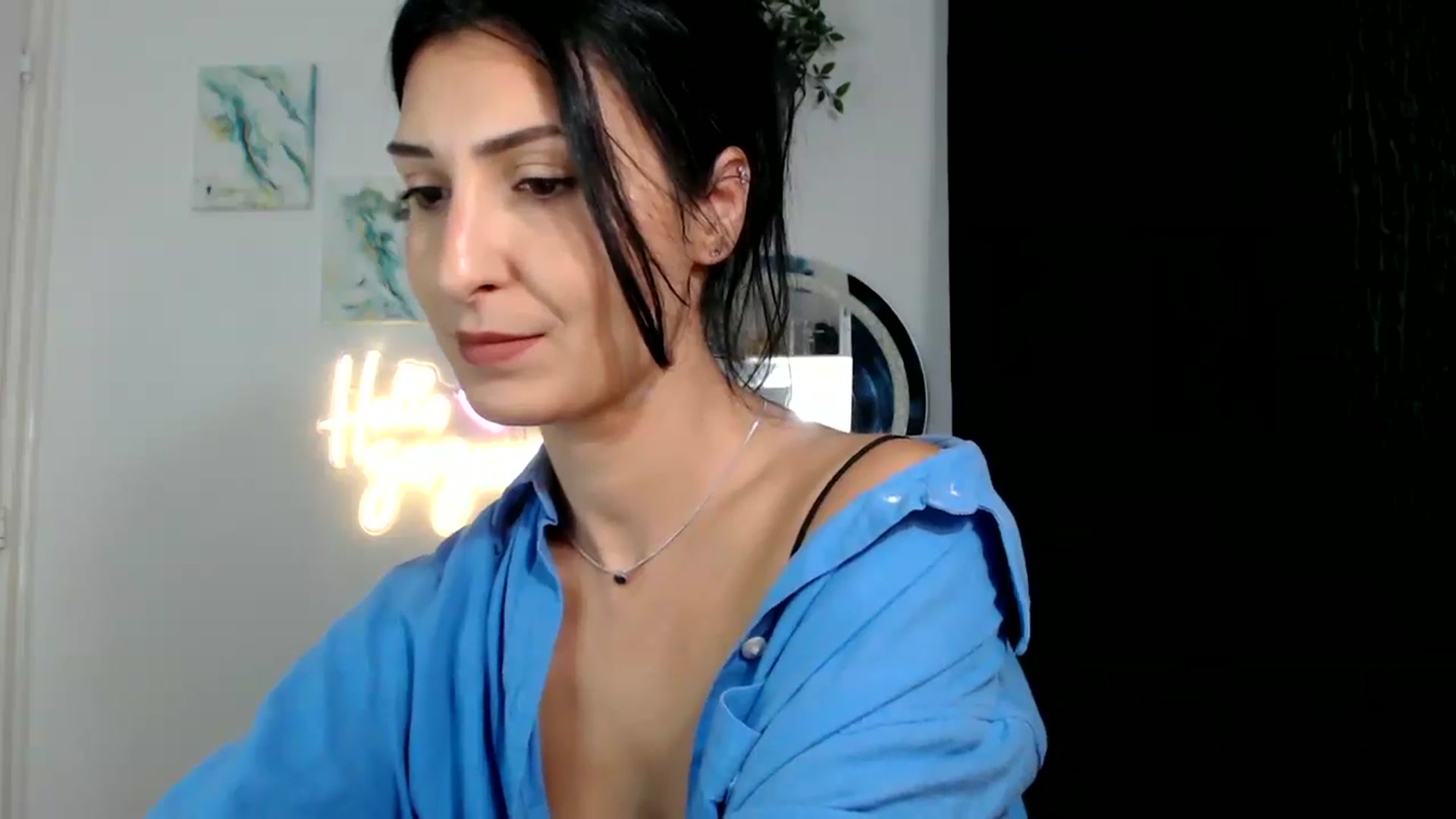 Gallery image thumbnail from MissLeanne's myfreecams stream on, 09/10/2025, 08:58 image 10 of 20