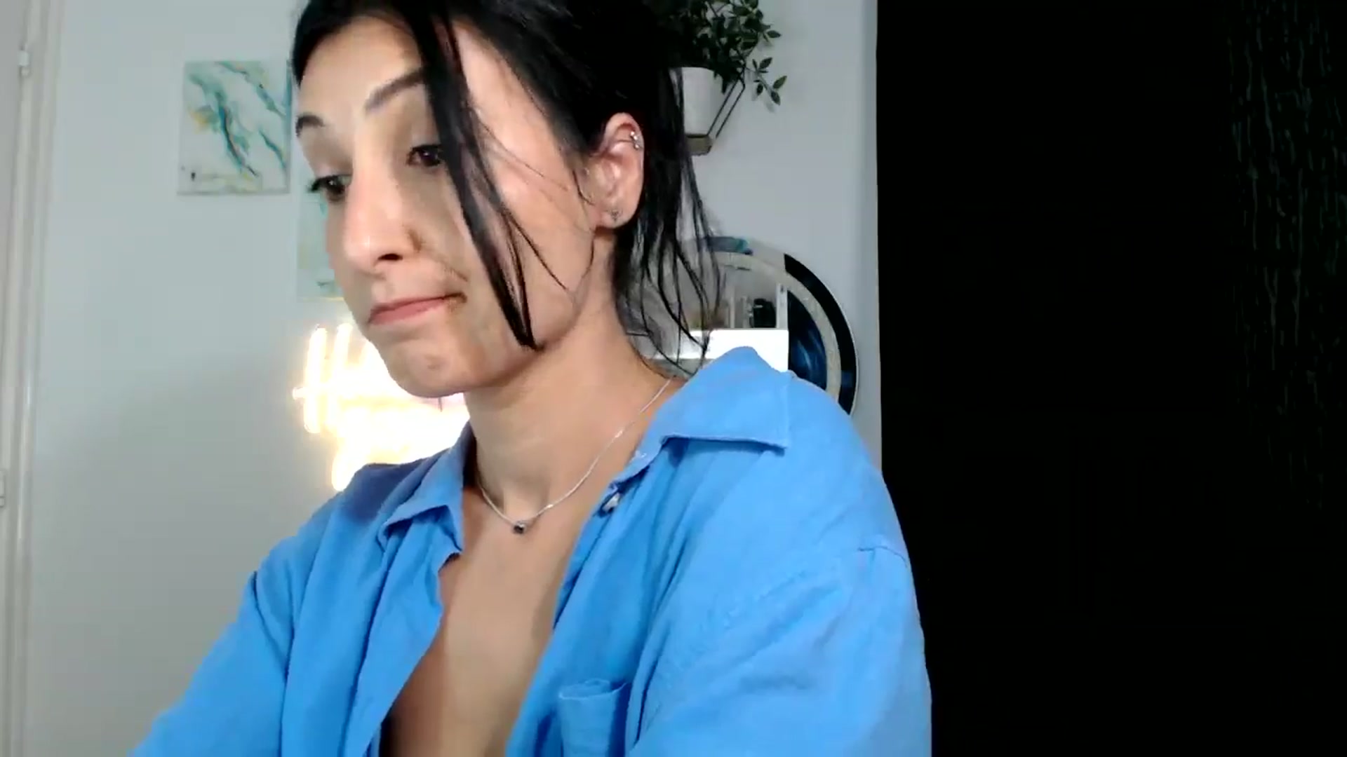 Gallery image thumbnail from MissLeanne's myfreecams stream on, 09/10/2025, 08:58 image 3 of 20